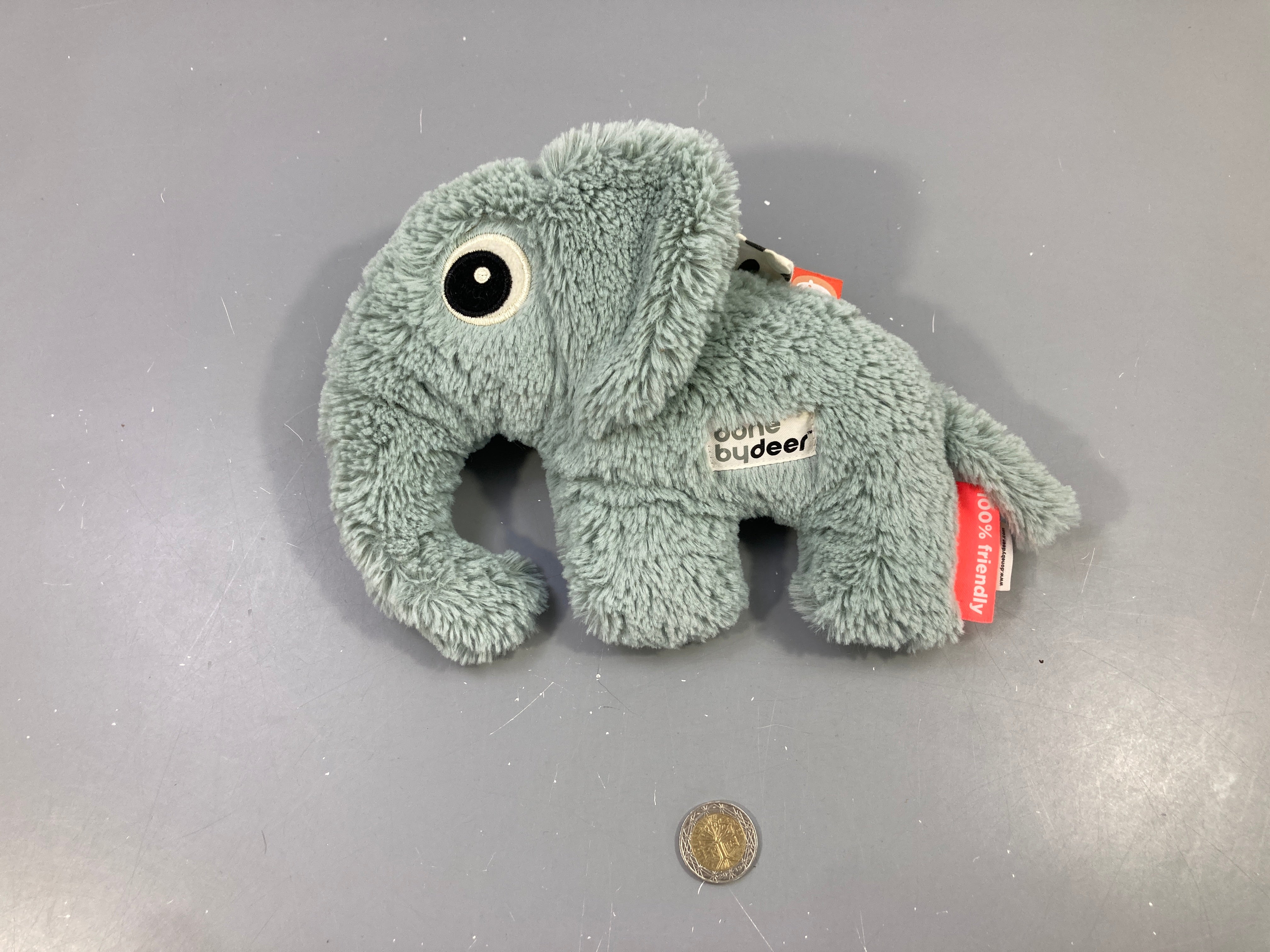 Petite peluche effet fourrure éléphant bleu, Done by Deer