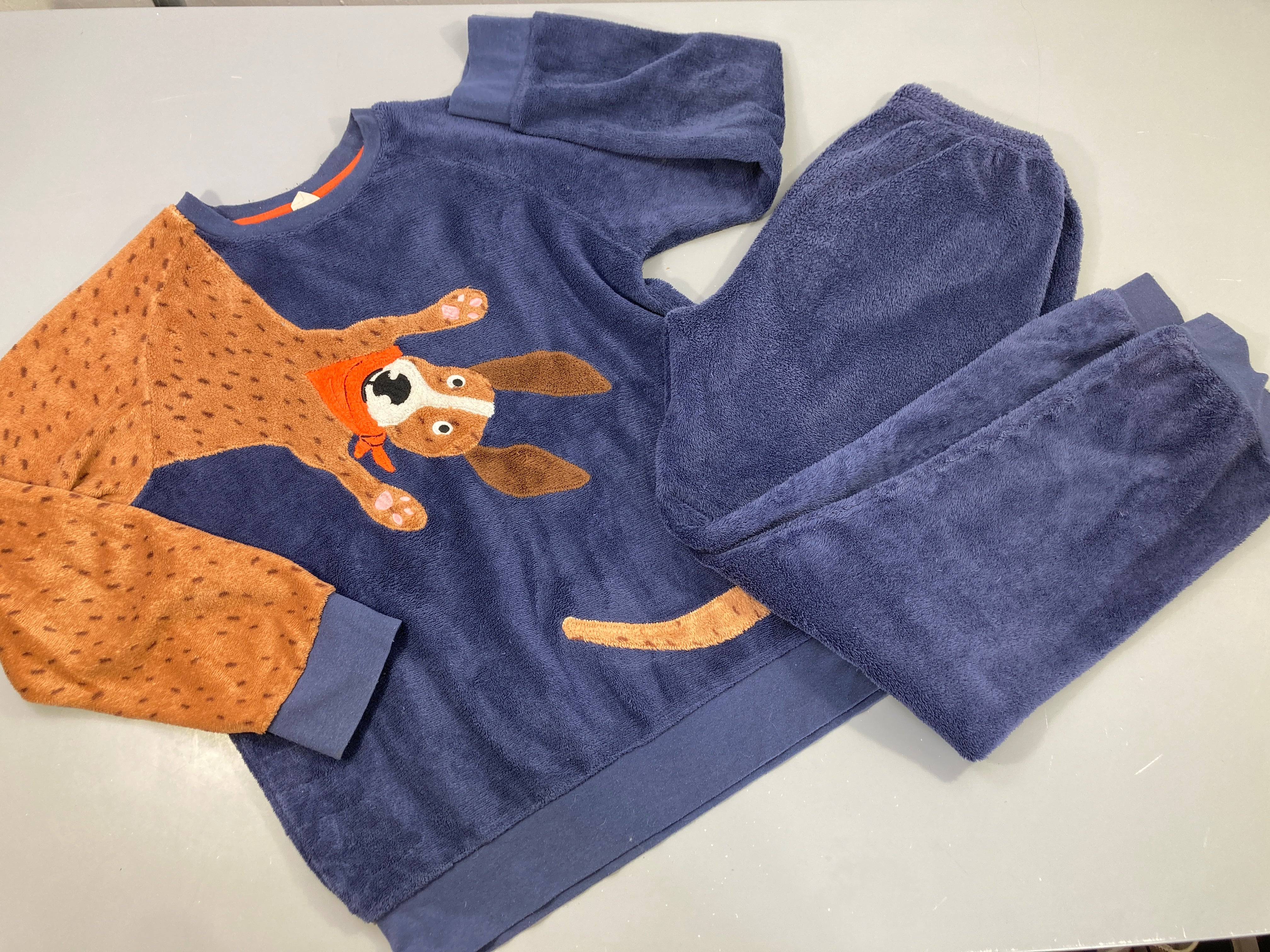 Pyjama 2pcs velours bleu ours, bords boulochés