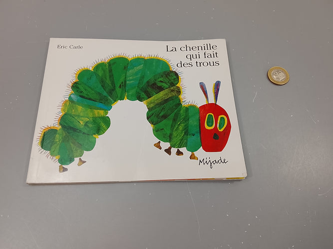 La chenille qui fait des trous, moins cher chez Petit Kiwi