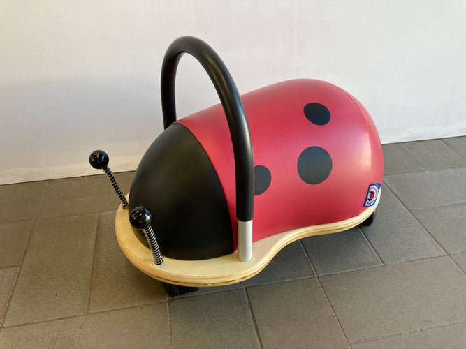 Parfait état Porteur Wheely Bug Coccinelle-4 roues pivotantes à 360° de 1 à 3 ans, moins cher chez Petit Kiwi