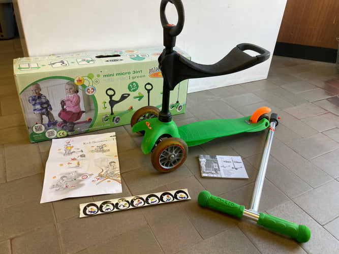 Trottinette évolutive Mini Micro 3 en 1 de 1 à 5a Dès 12 mois : Mode Porteur-18 mois : Mode Porteur sans siège- 2 à 5 ans : Mode Trottinette, moins cher chez Petit Kiwi