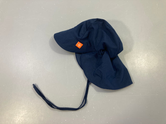 Chapeau anti-UV bleu marine avec protège-nuque, moins cher chez Petit Kiwi