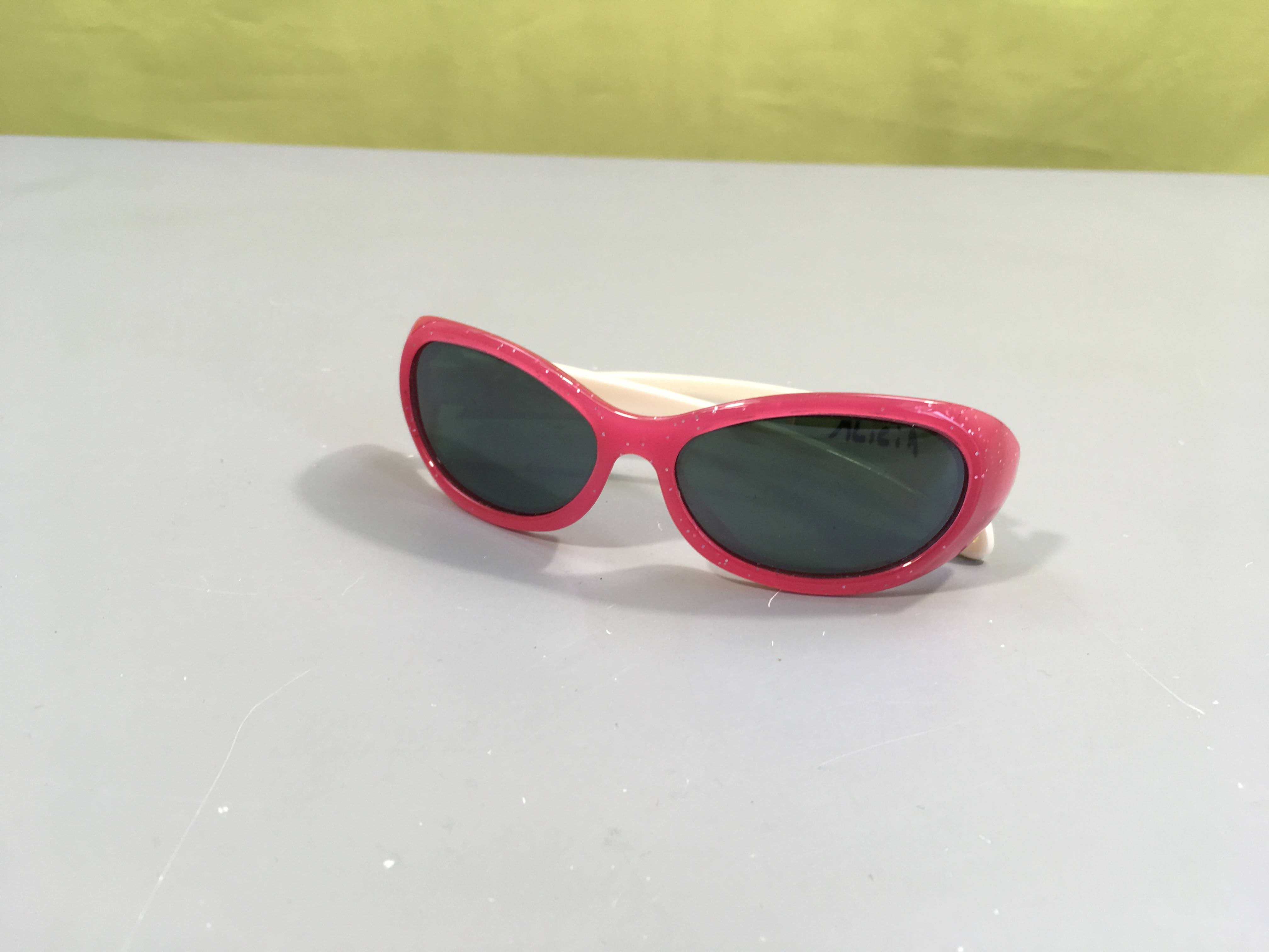 Lunettes de soleil rose