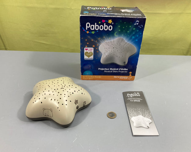 PABOBO - Projecteur musical d'étoiles, moins cher chez Petit Kiwi