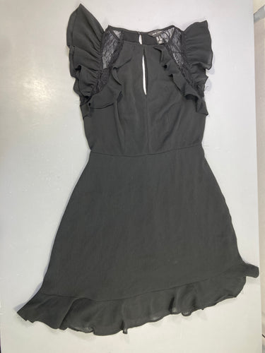 Robe noire volants dentelle New Look 36, moins cher chez Petit Kiwi