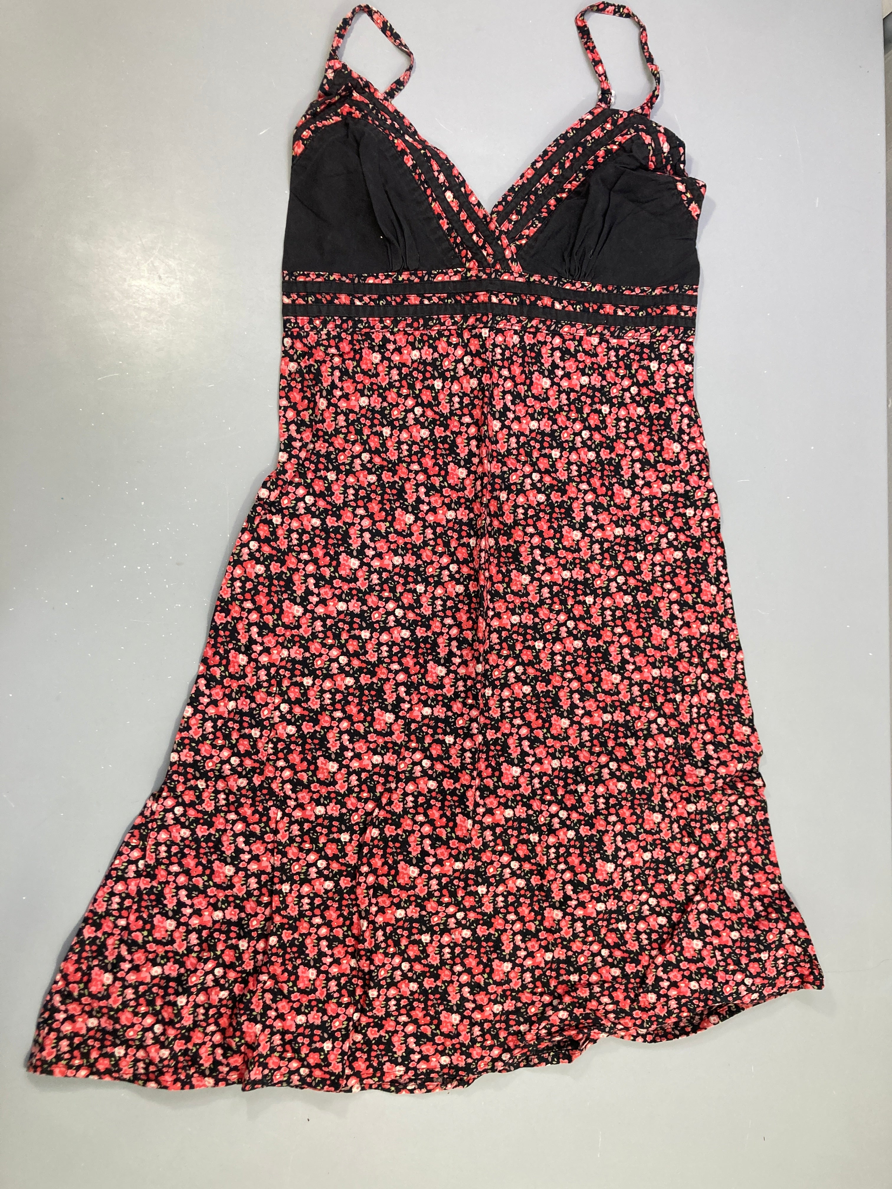 Robe bretelles fleurie noir/rose