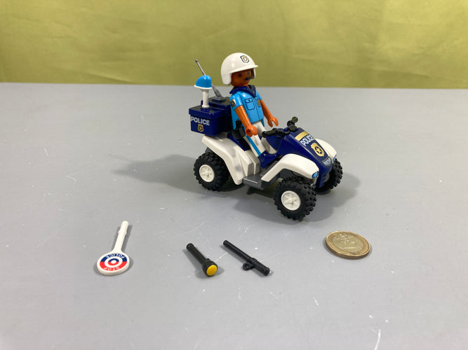 71092 City Action Police Speed Quad, manque pistolet mais matraque et lampe de poche en plus, moins cher chez Petit Kiwi