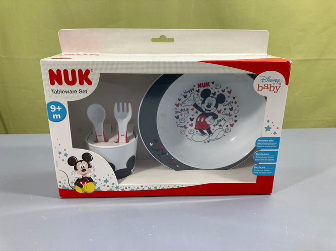 Neuf-Coffret vaisselle Mickey +9m Nuk, moins cher chez Petit Kiwi