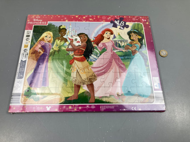 Neuf-Sous blister-2 Planches Puzzles cartonnées Princess Disney 48 pcs x 2 +5a, moins cher chez Petit Kiwi