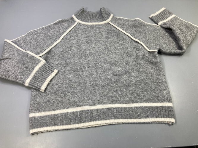 Pull Season gris clair chiné/ blanc 10% laine , très légèrement bouloché, moins cher chez Petit Kiwi