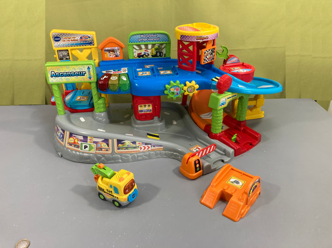 Mon premier garage interactif + camion Éthan Pro de la Dépanne Tut tut Bolides, 60€ neuf, moins cher chez Petit Kiwi