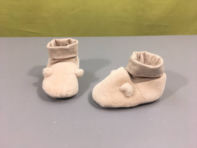 Chaussons peluche beige oreilles, moins cher chez Petit Kiwi