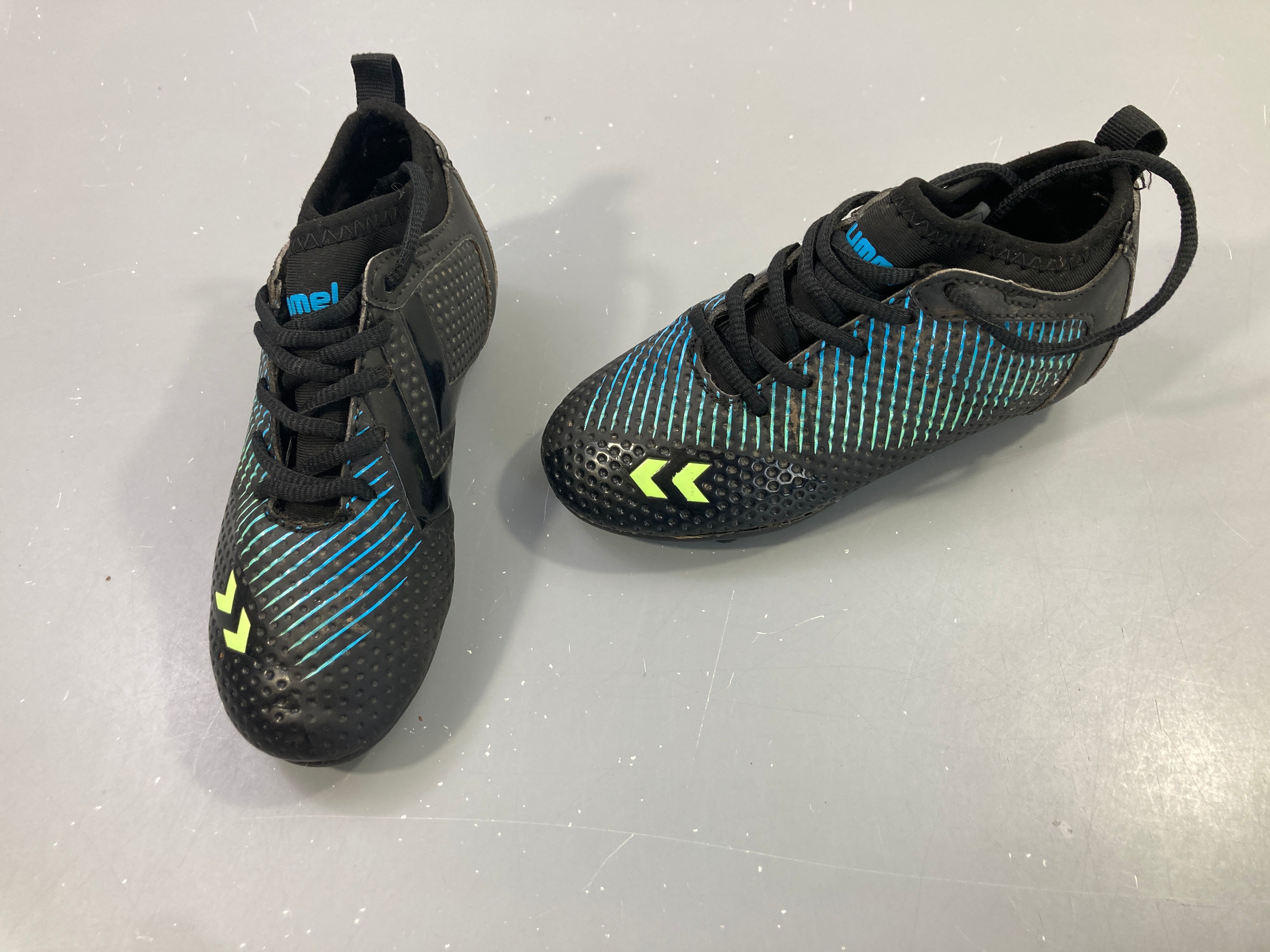 Chaussures de foot(de salle) Hummel  noir, bleu, jaune fluo -28