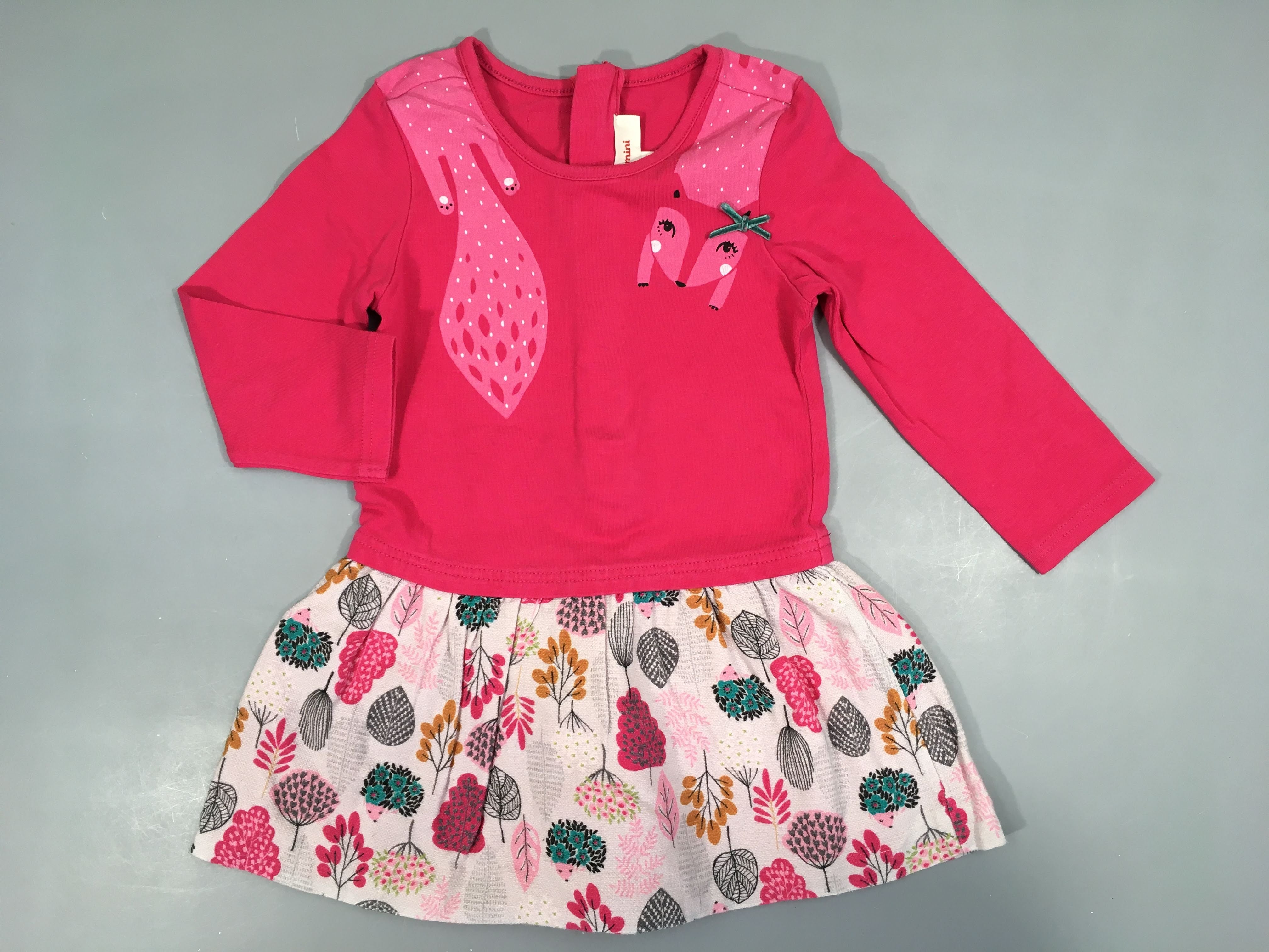 Robe m.l bi-matière fuchsia renarde/bas clair texturé feuillage