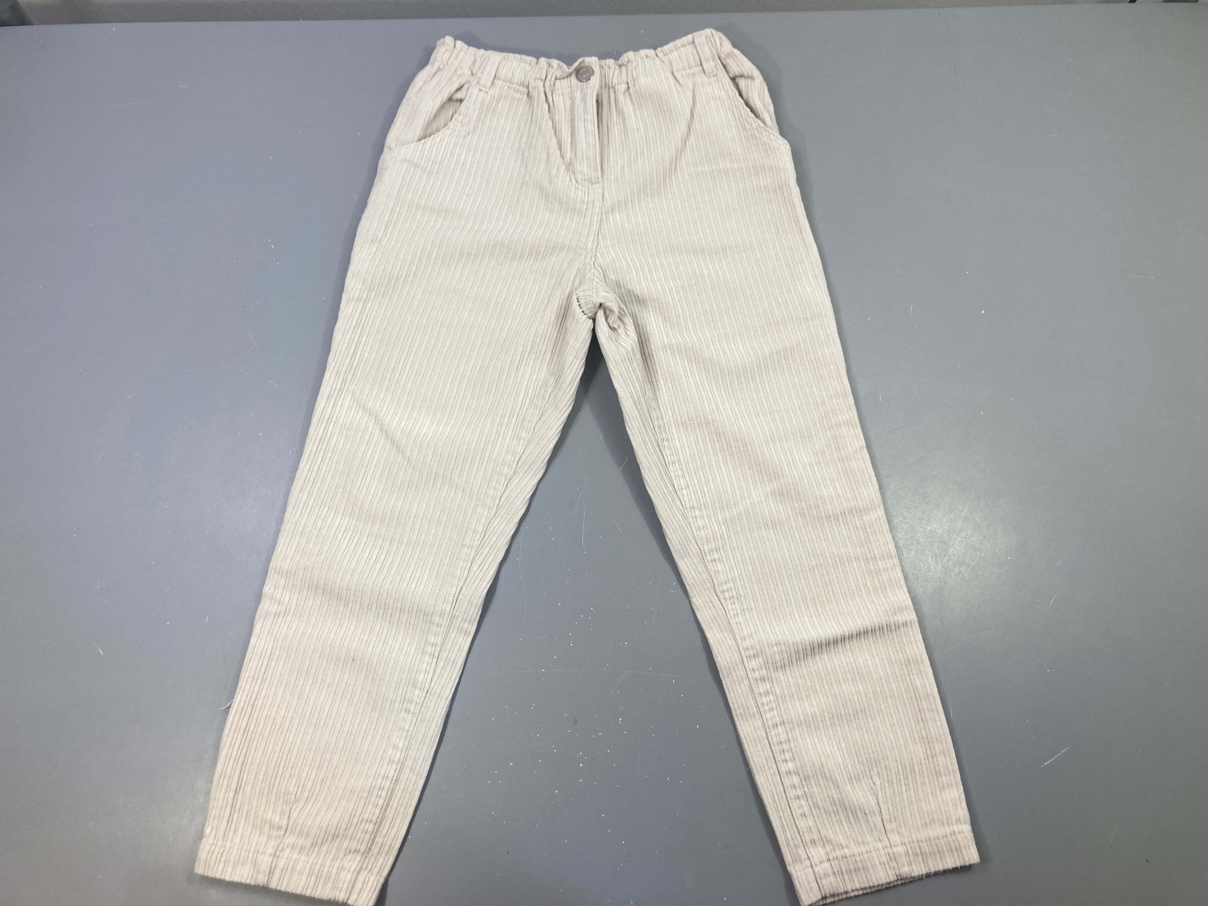 Pantalon velours côtelé beige