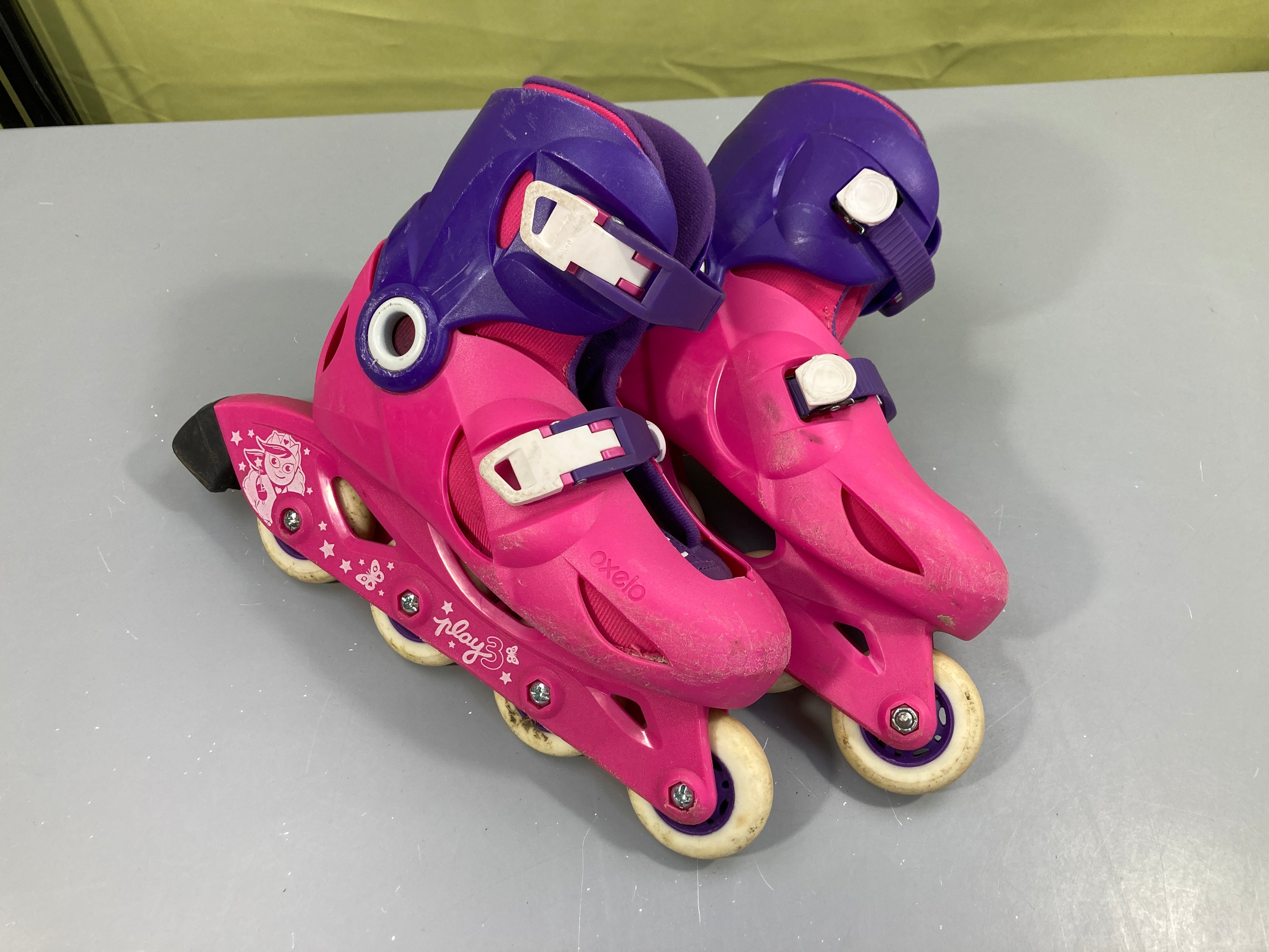 Rollers Oxelo Play 3   32-34 Marques d'usure++