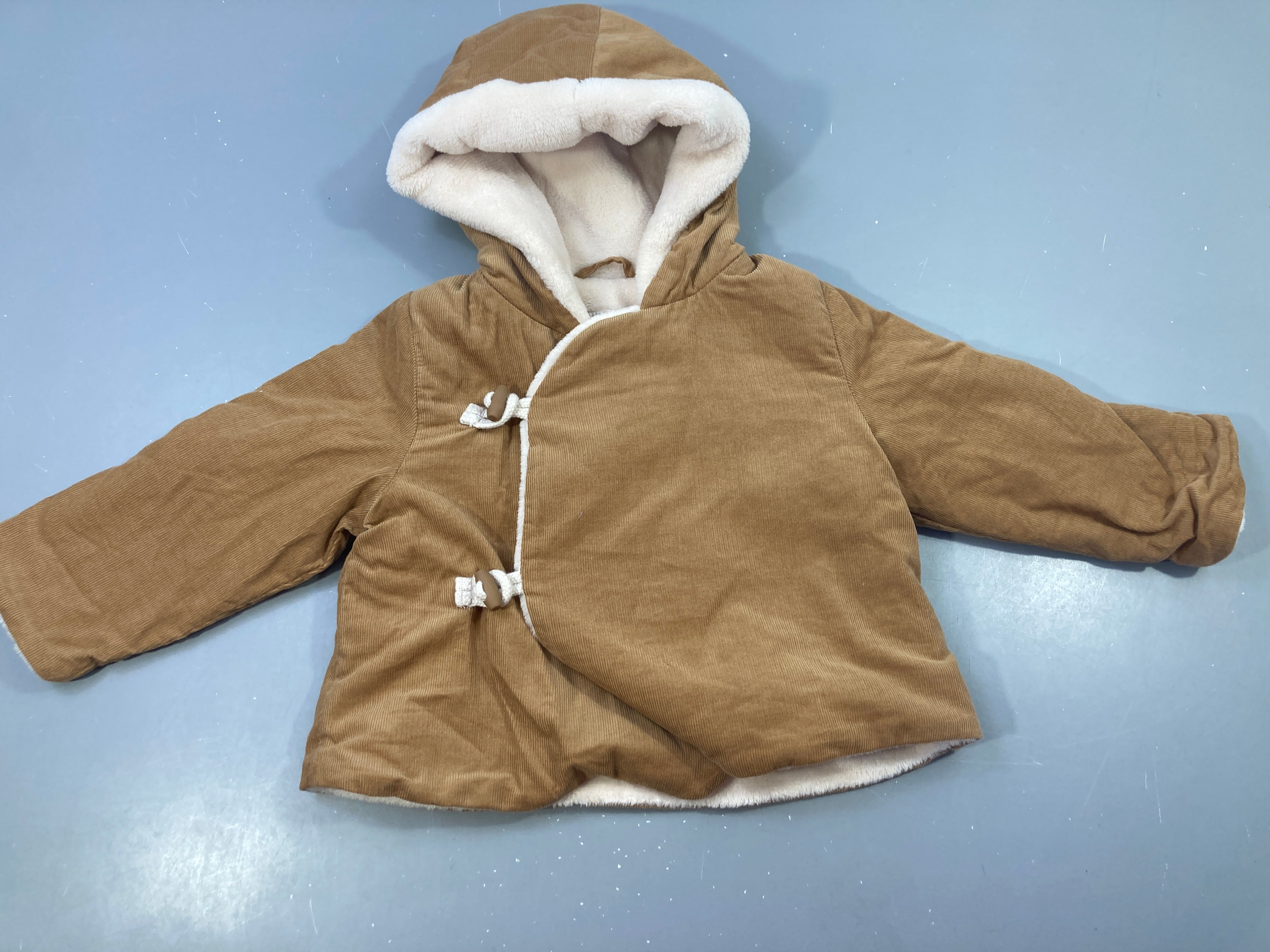 Manteau capuche velours camel
