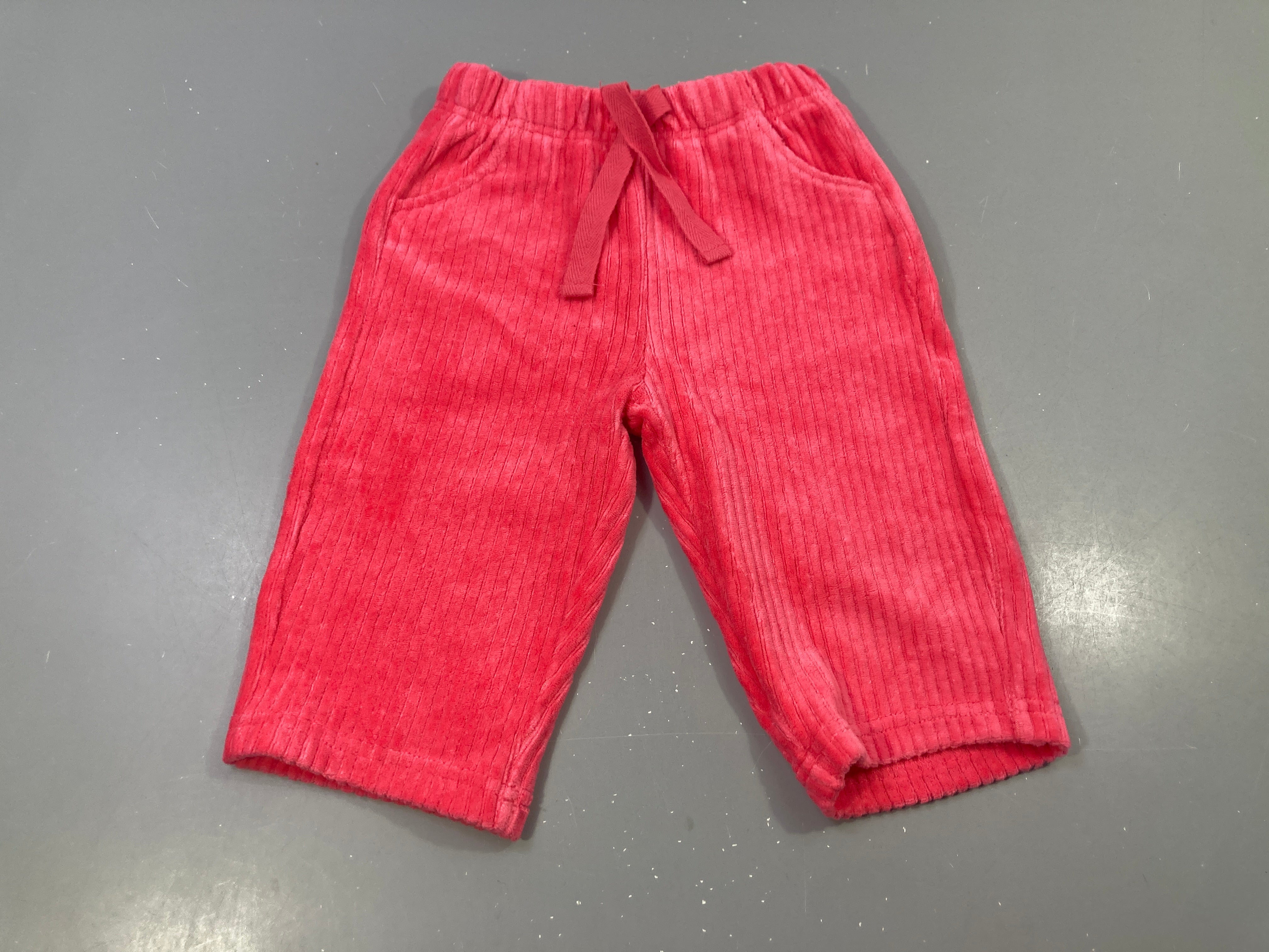 Pantalon velours côtelé rose