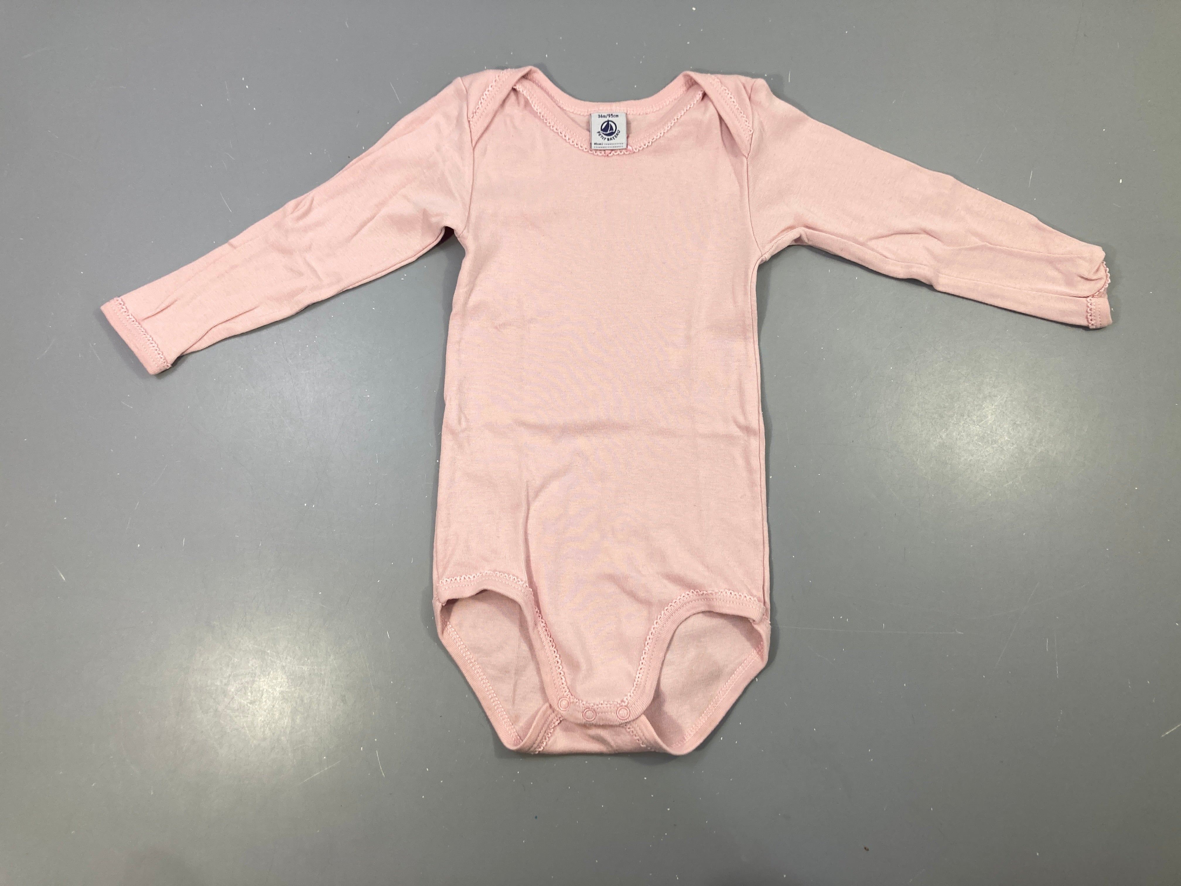 Body m.l rose, légèrement bouloché