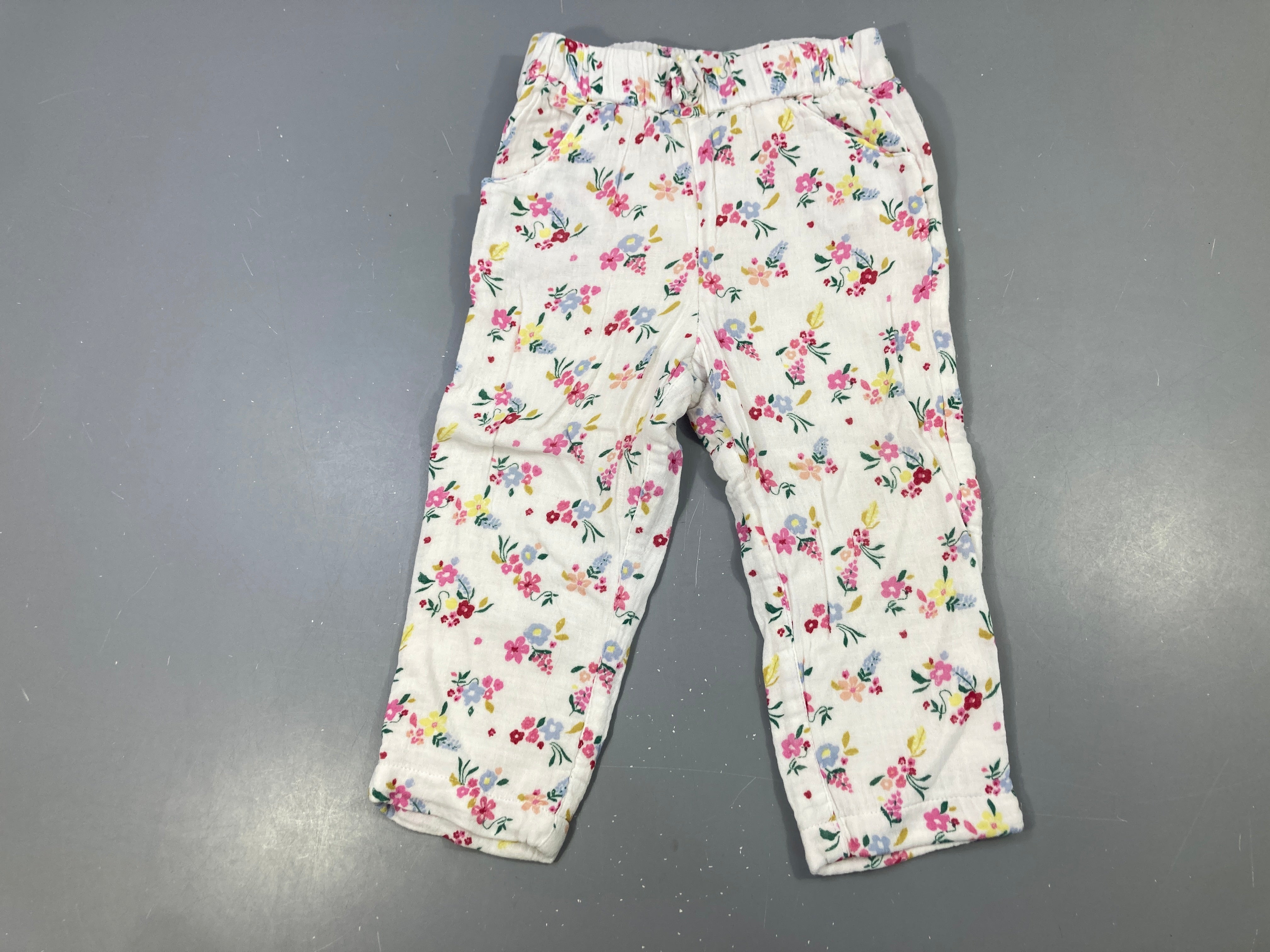 Pantalon gaze de coton blanc fleuri