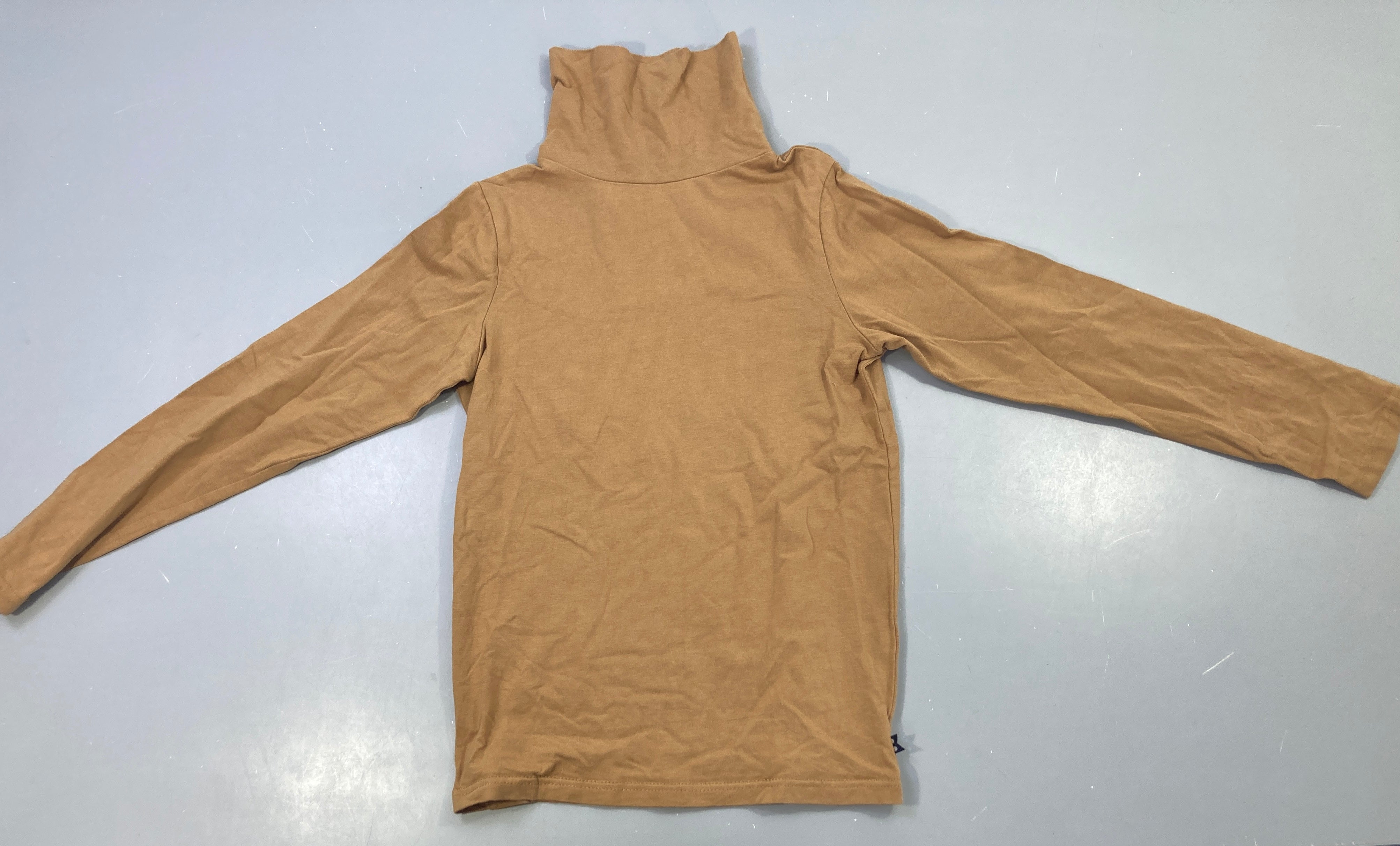 T-shirt m.l col roulé brun
