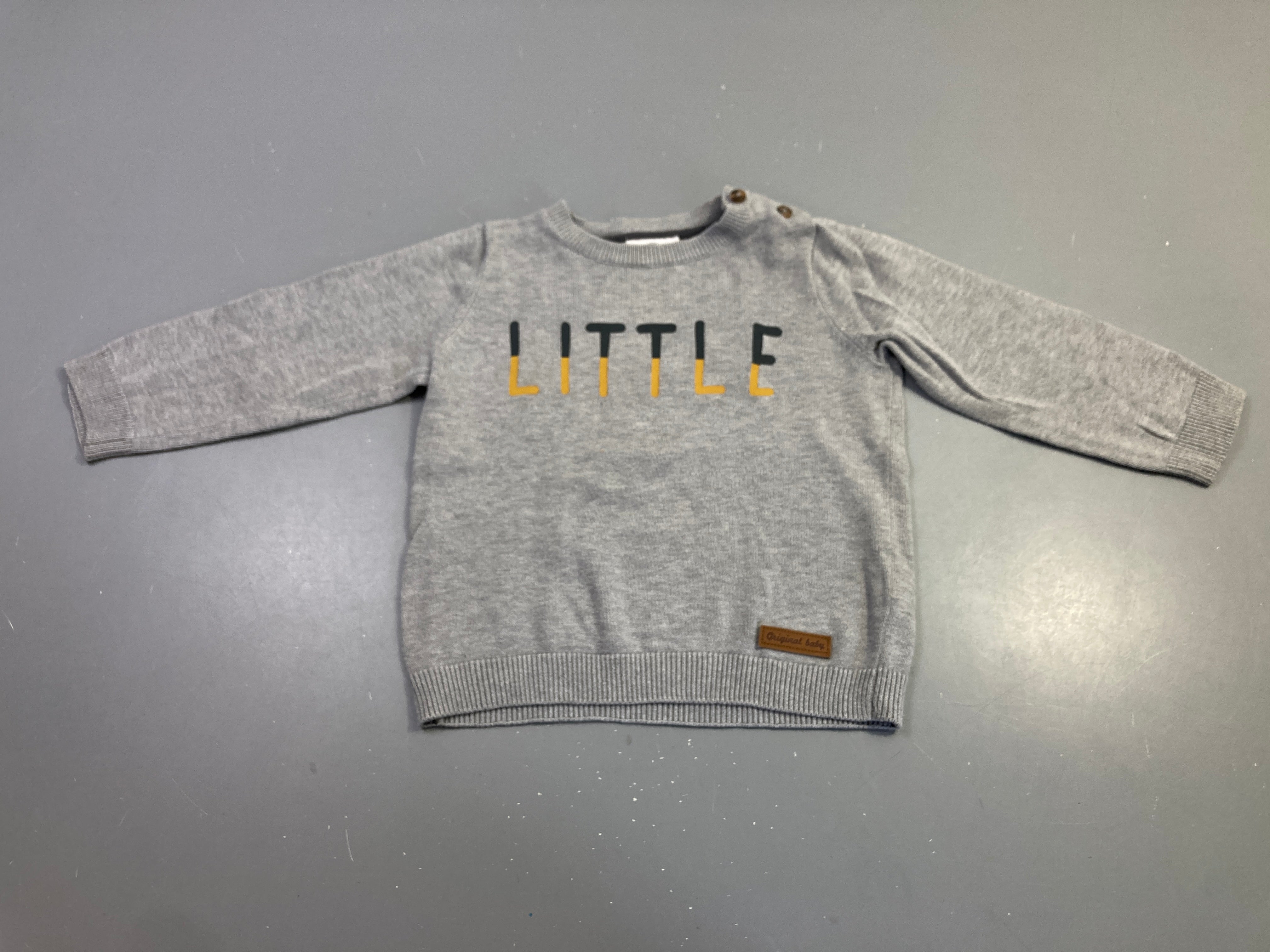 Pull gris chiné Little, légèrement bouloché