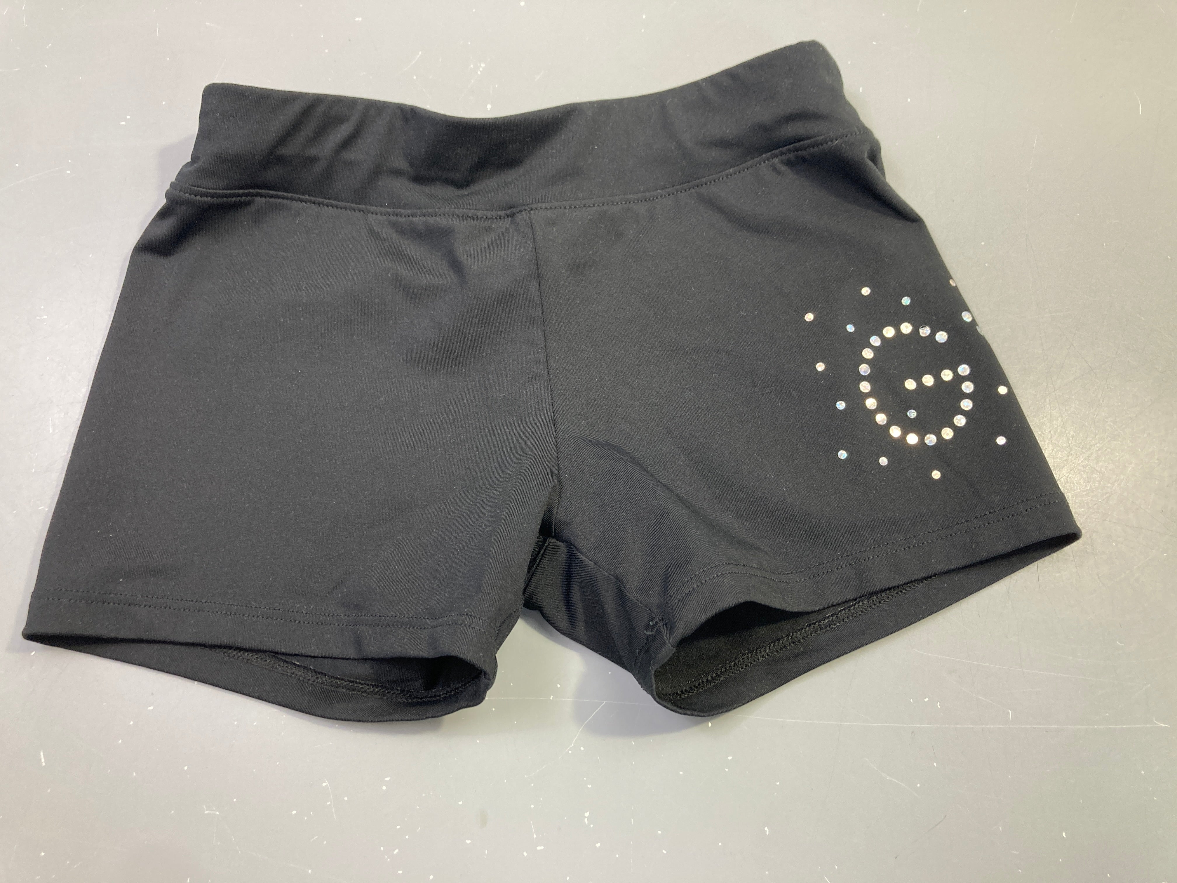 Short noir gym strass lettre G