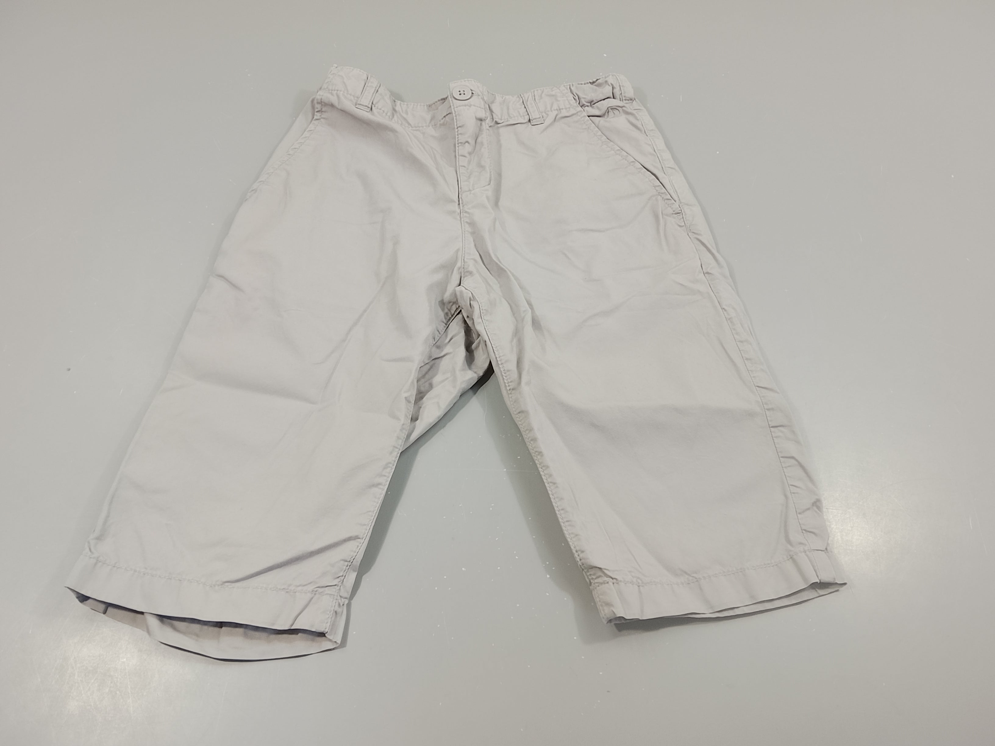 Bermuda gris clair