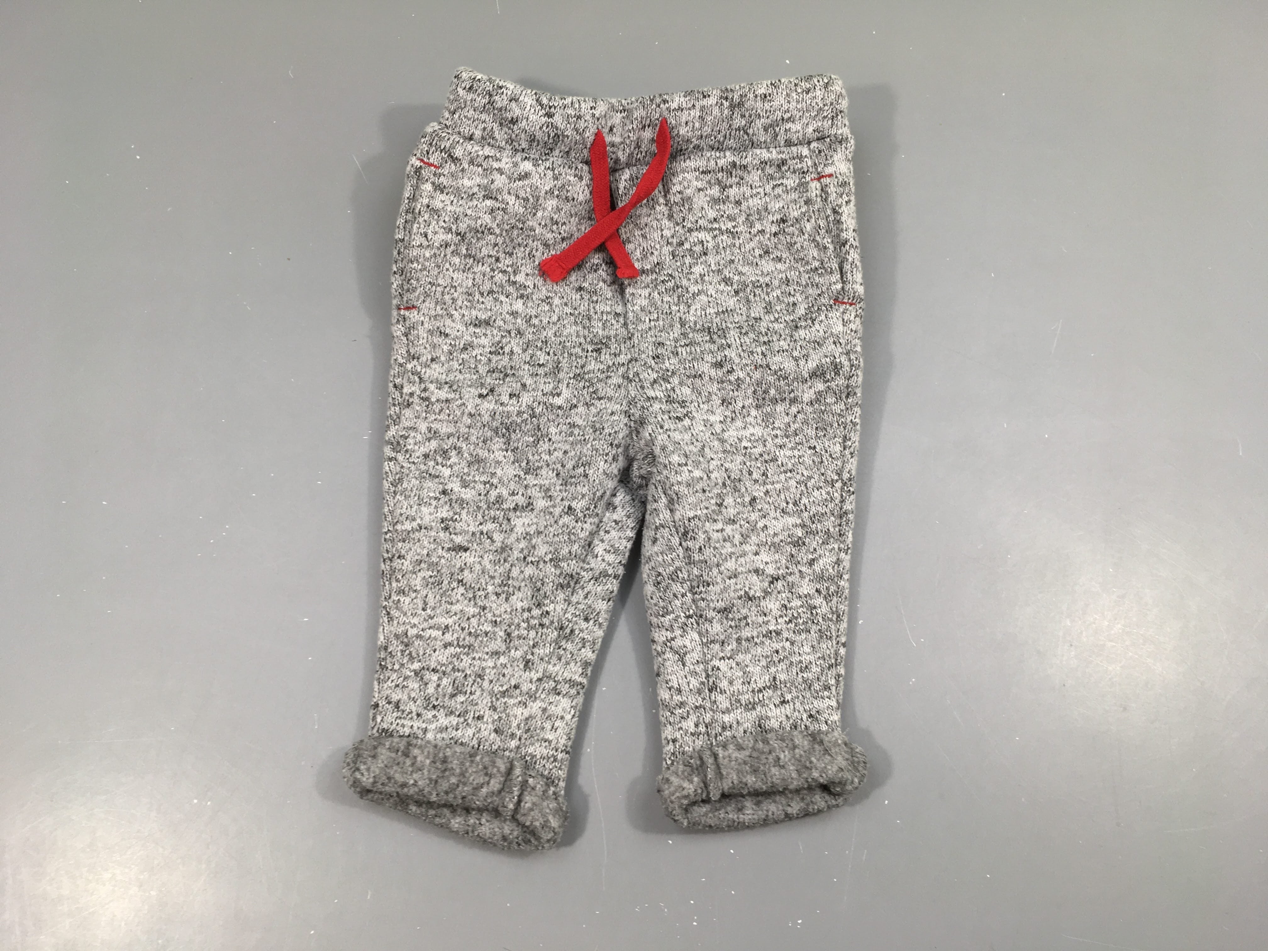 Pantalon mailles gris chiné à revers
