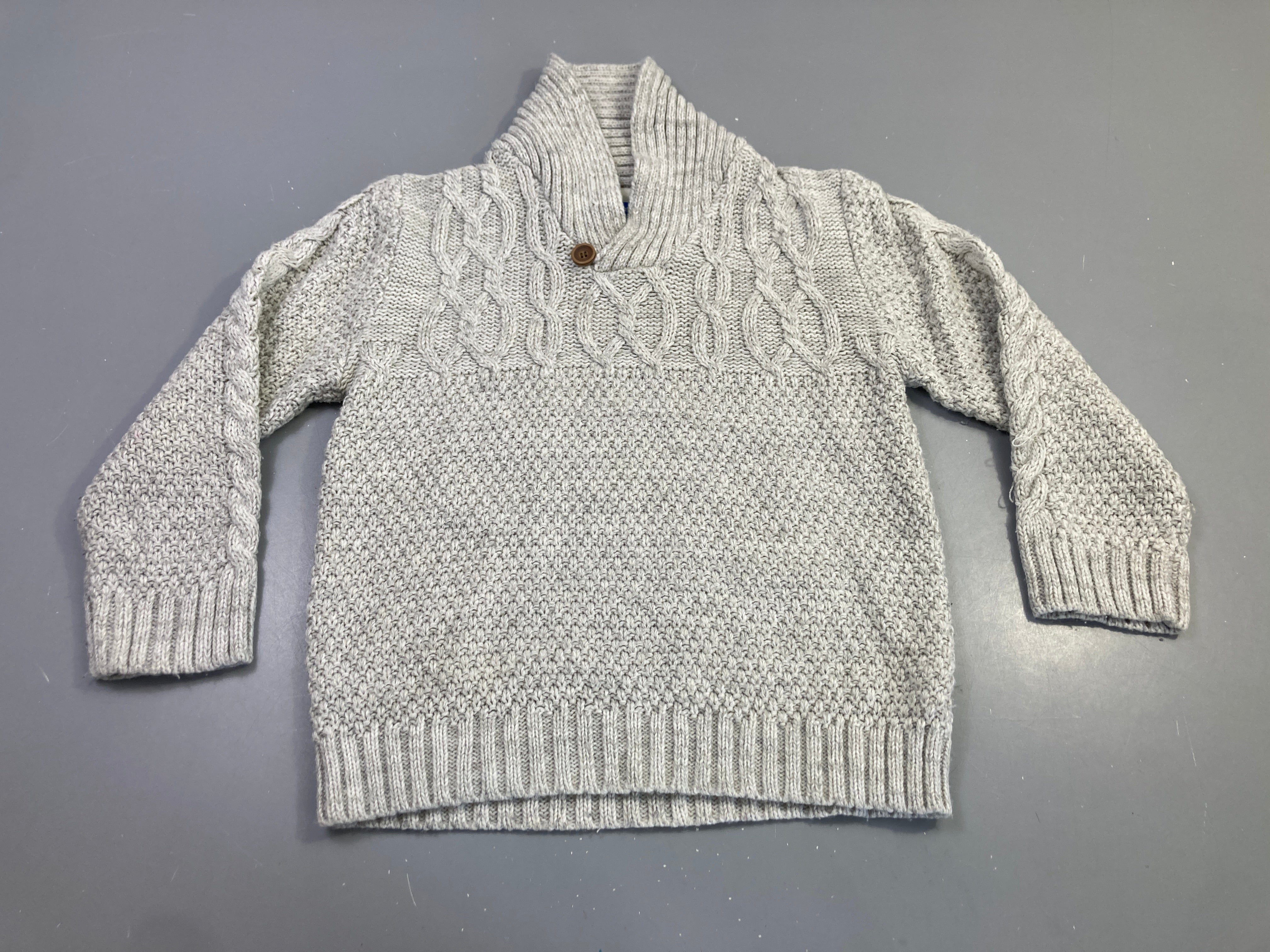 Pull gris col châle tricot torsadé