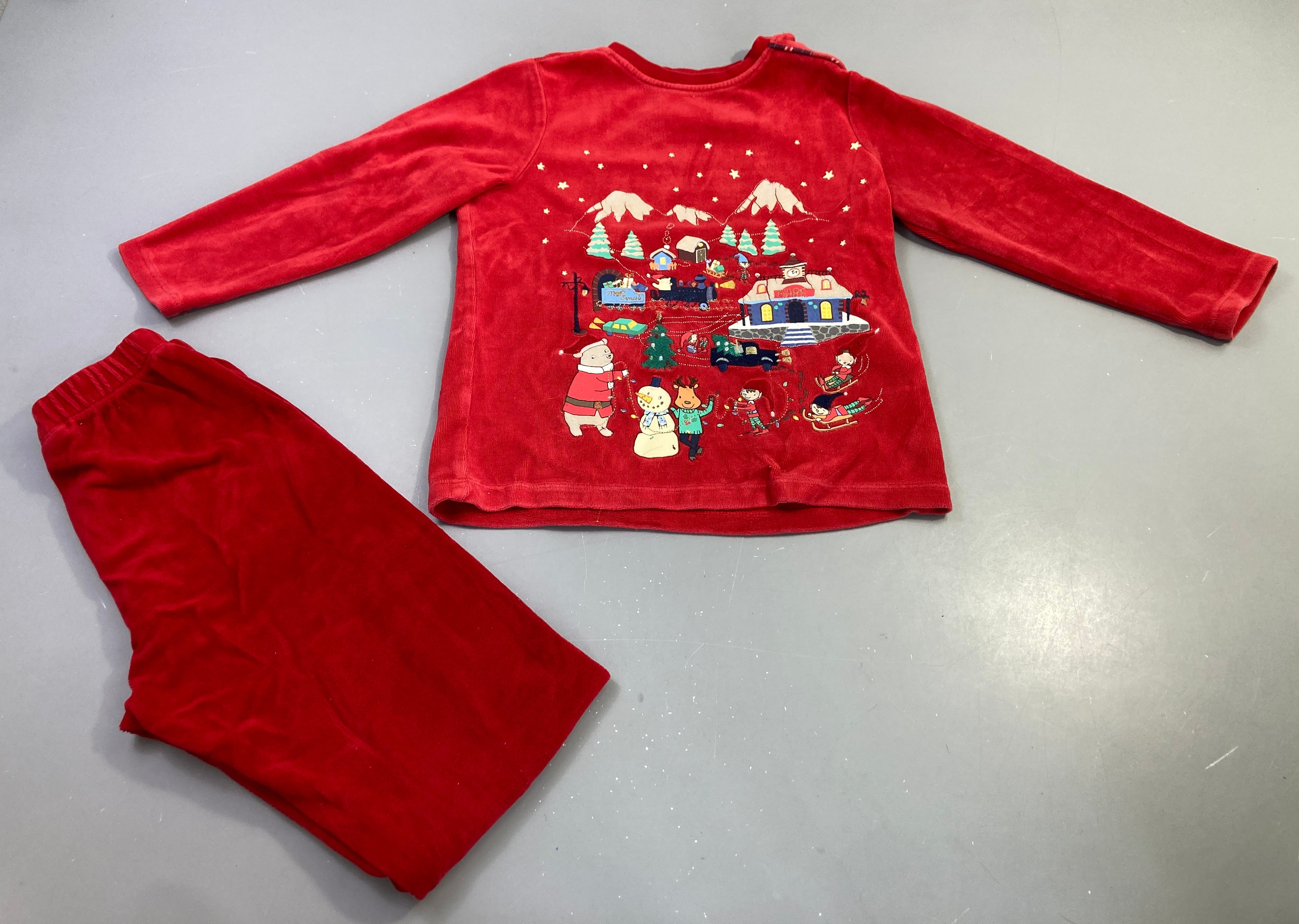 Pyjama velours rouge 2 pièces village de Noël
