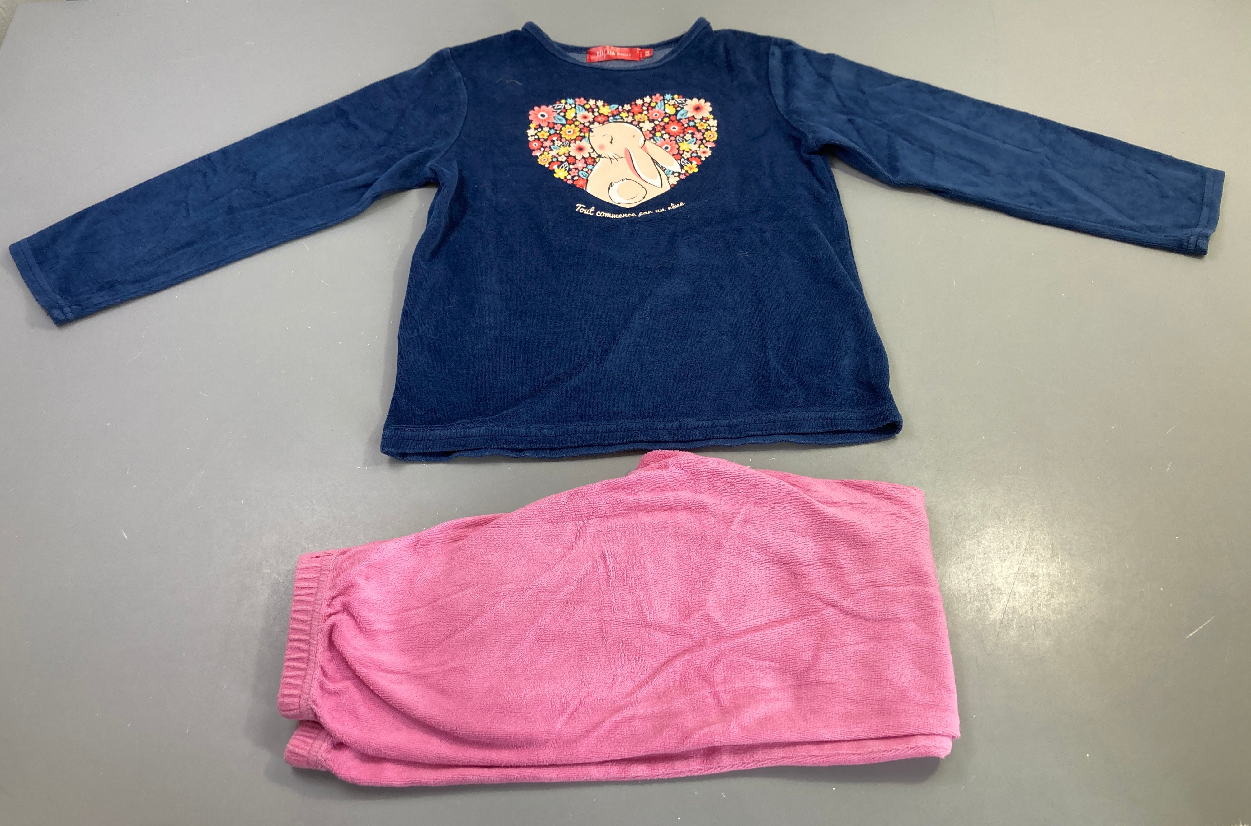 Pyjama velours 2 pièces bleu marine rose lapin fleurs