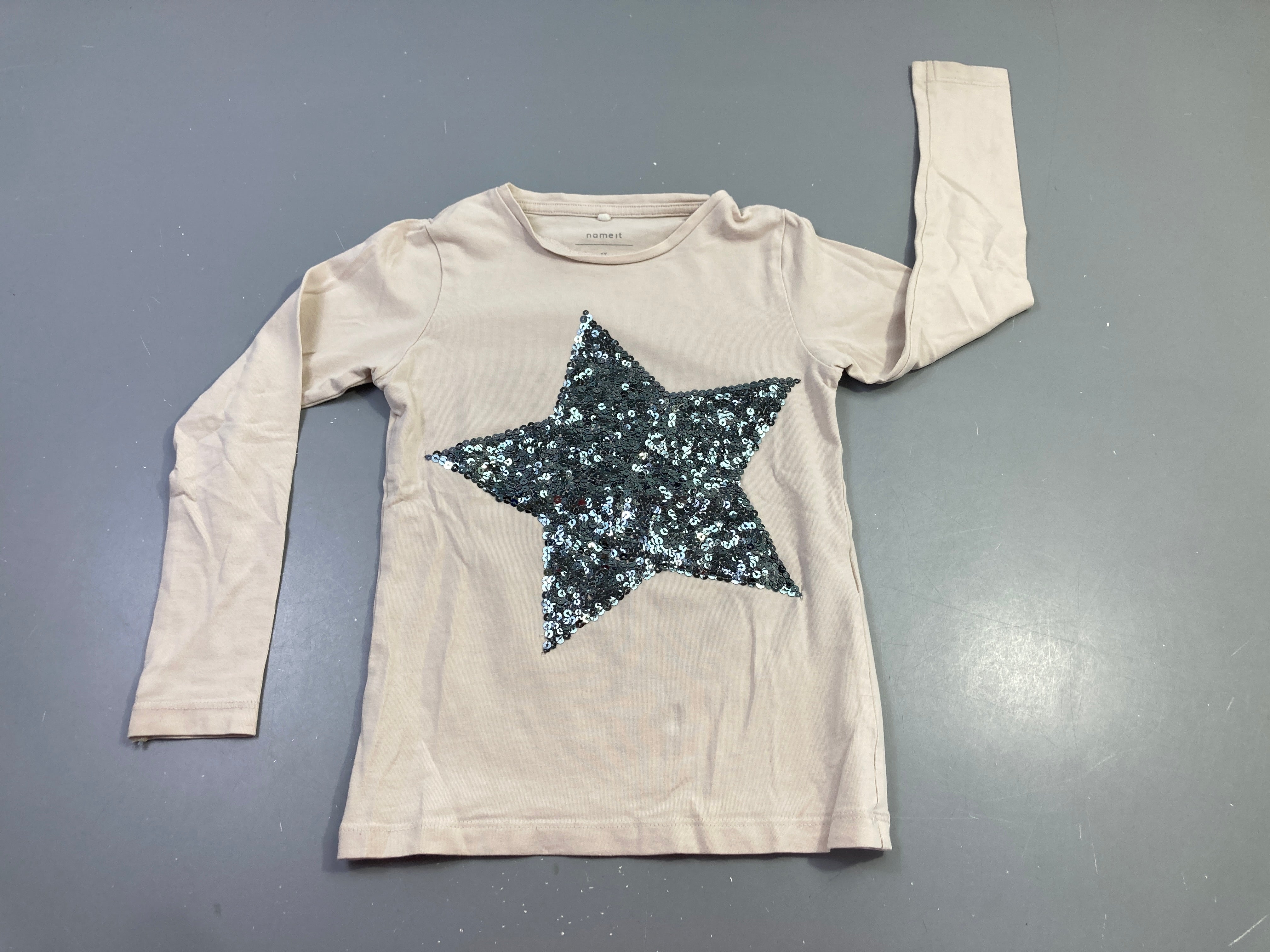T-shirt m.l beige étoile sequins