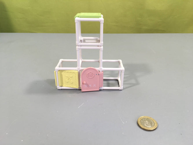 Sylvanian Families-5025-Gymnase pour Bébé, manque le toboggan, moins cher chez Petit Kiwi