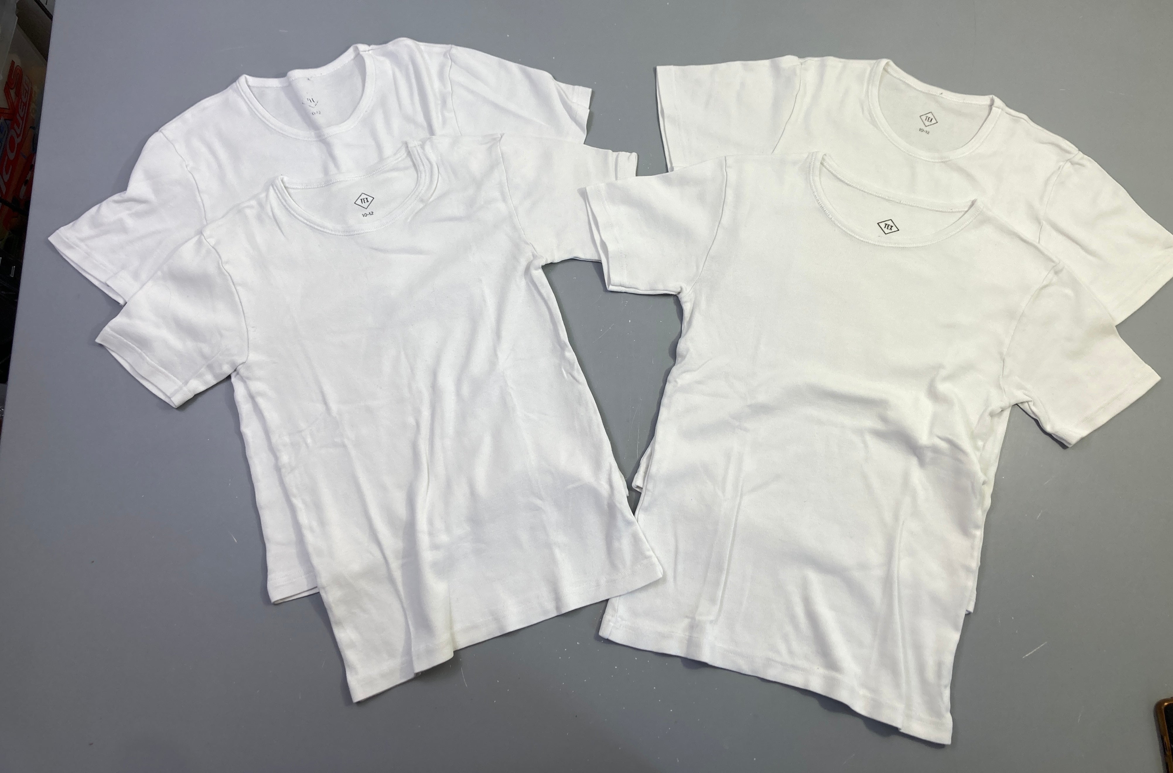 Lot de 4 chemisettes m.c blanc uni