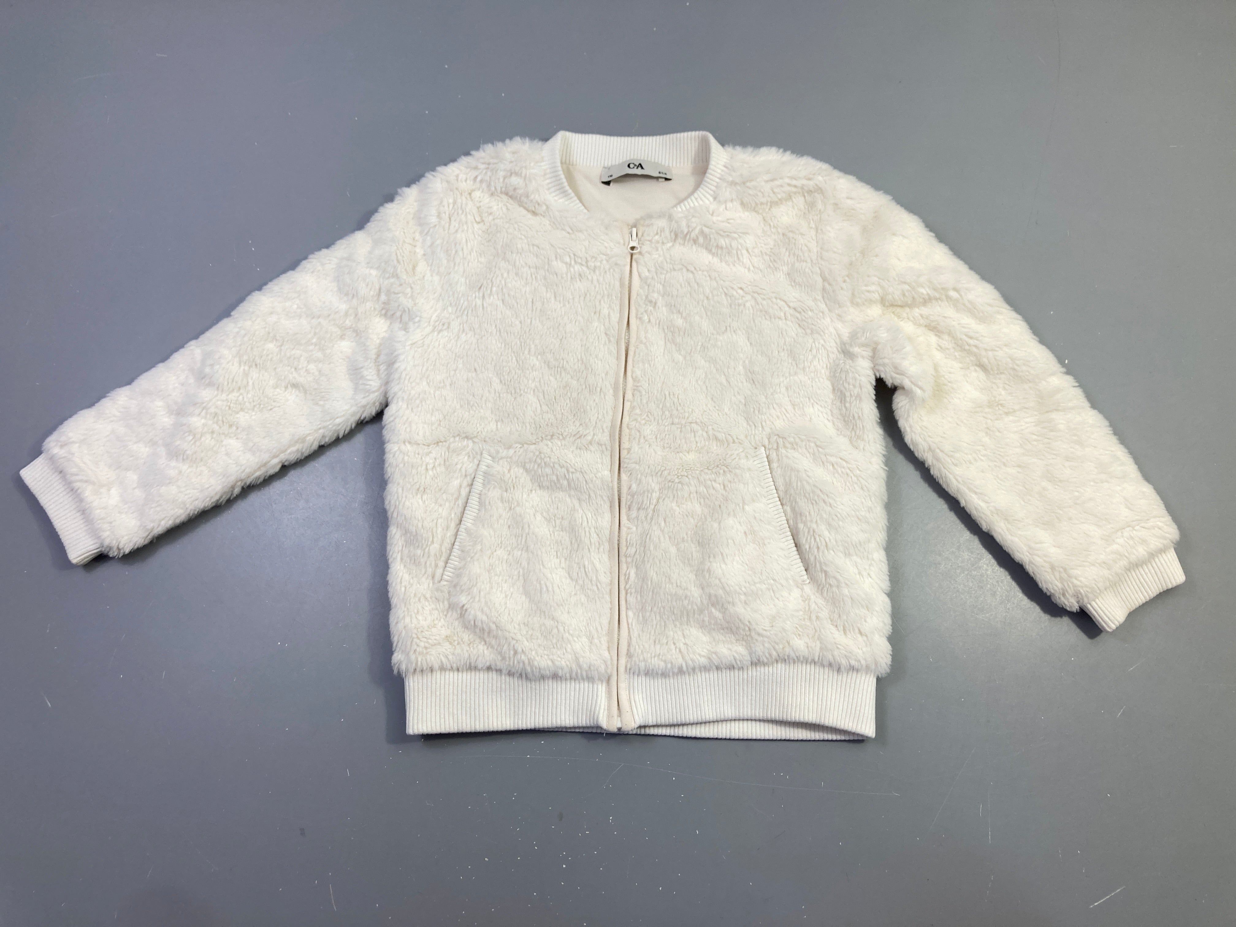 Gilet zippé fourrure écrue