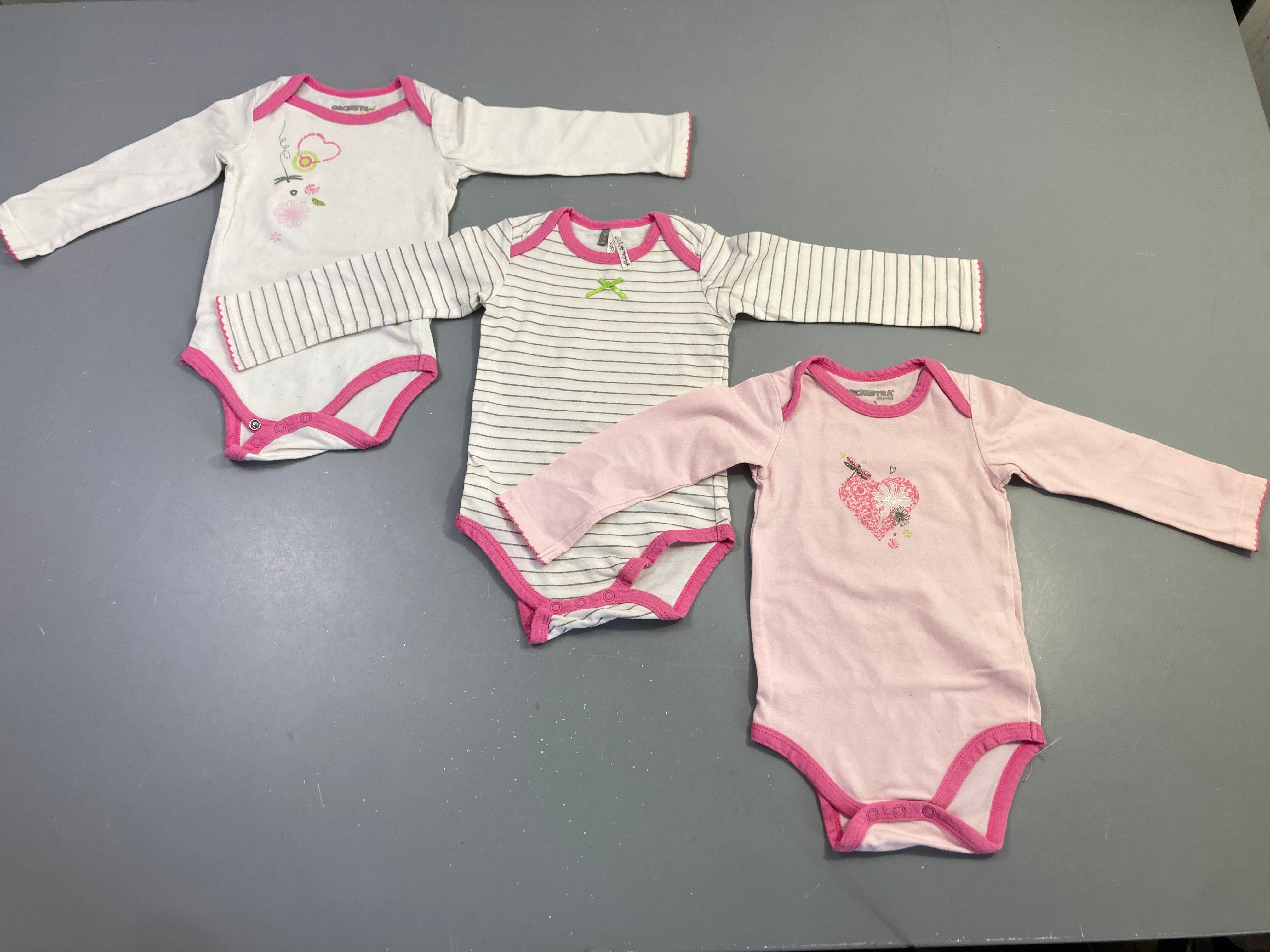 Lot 3 bodies m.l blanc et rose fleurs