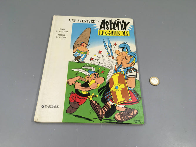 Astérix les Gaulois Cion bas abimé, moins cher chez Petit Kiwi