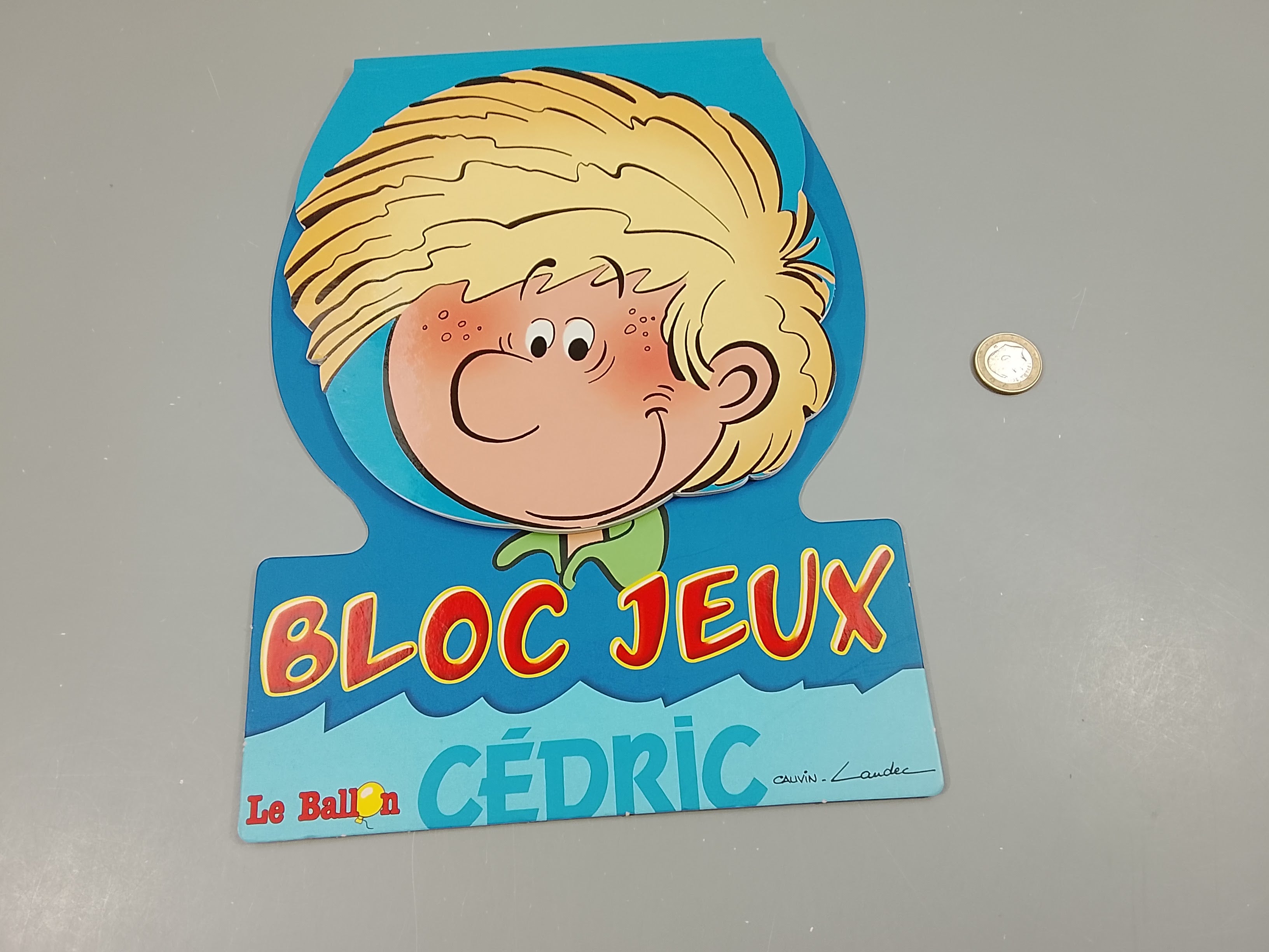 Comme neuf, bloc de jeux Cédric.