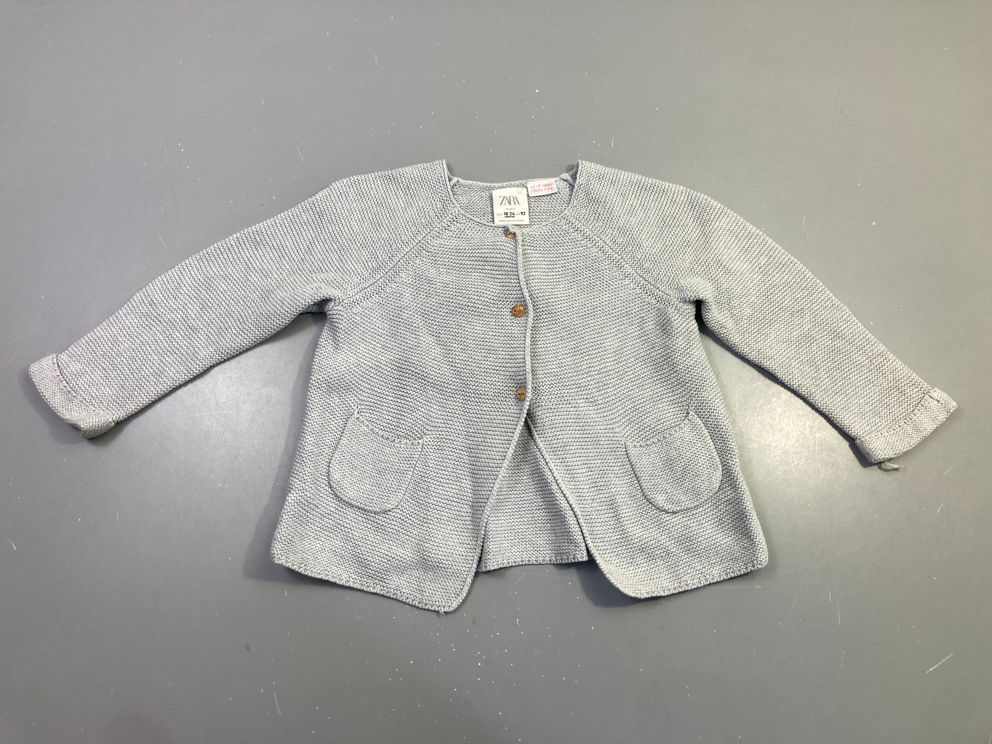 Gilet gris uni, poches