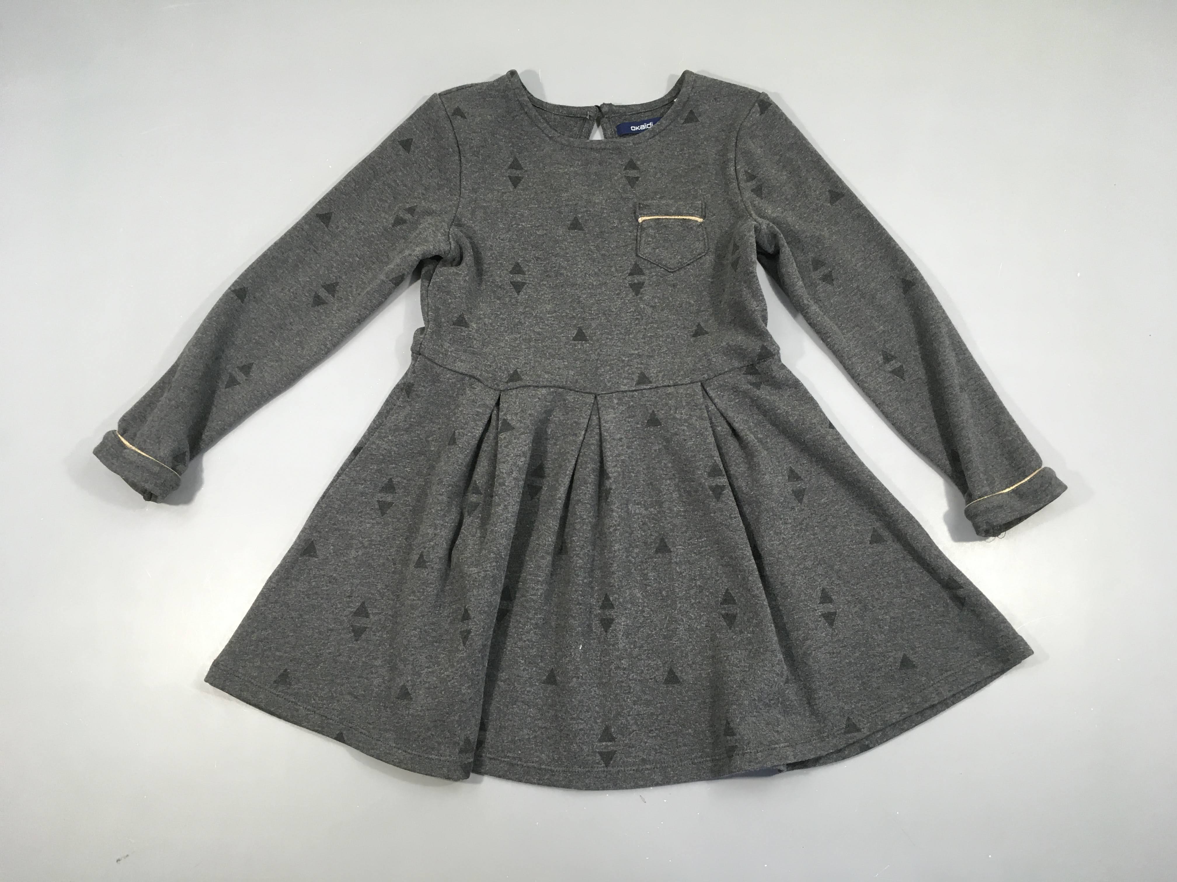 Robe m.l molleton gris foncé triangles et  1 poche