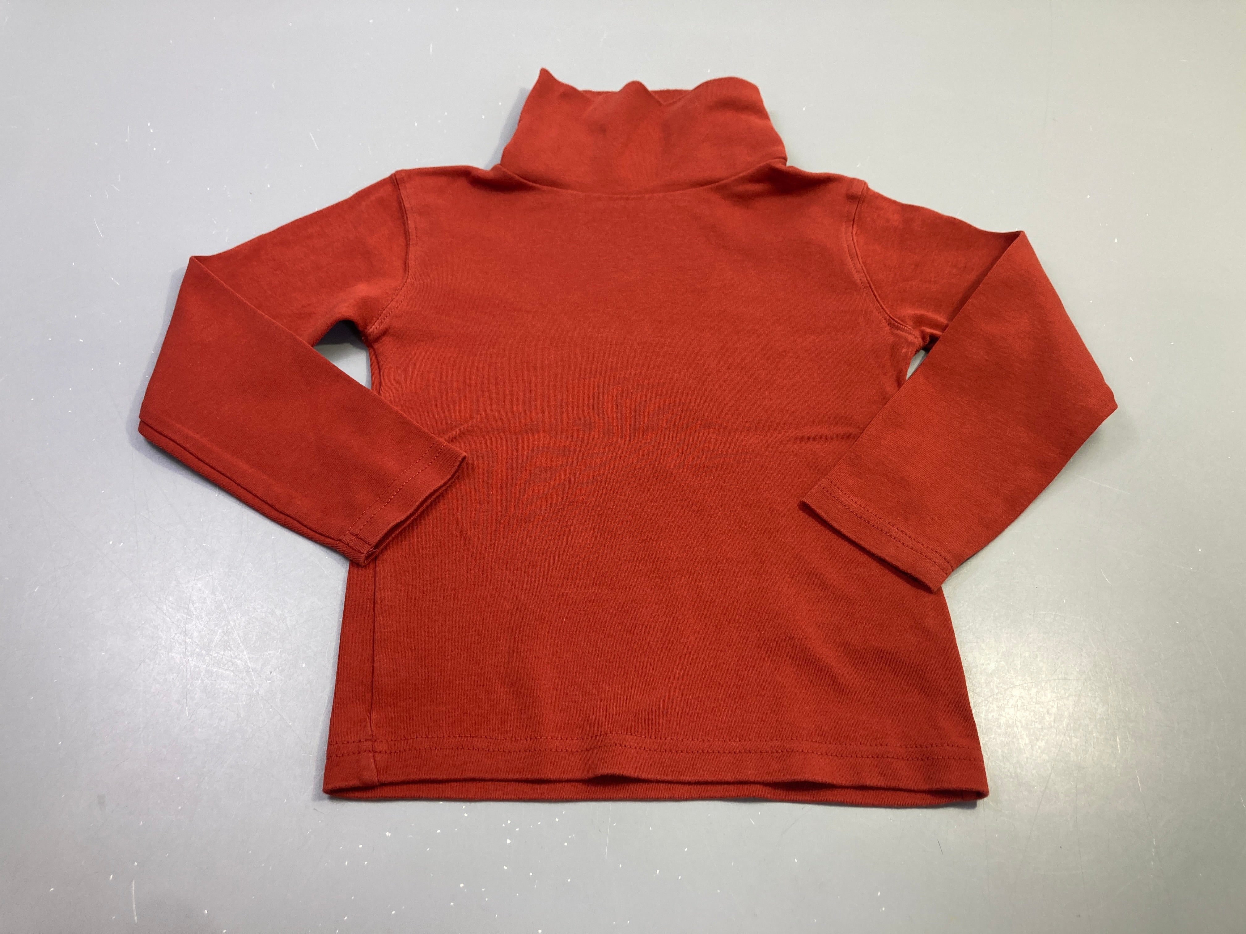 T-shirt m.l col roulé marron