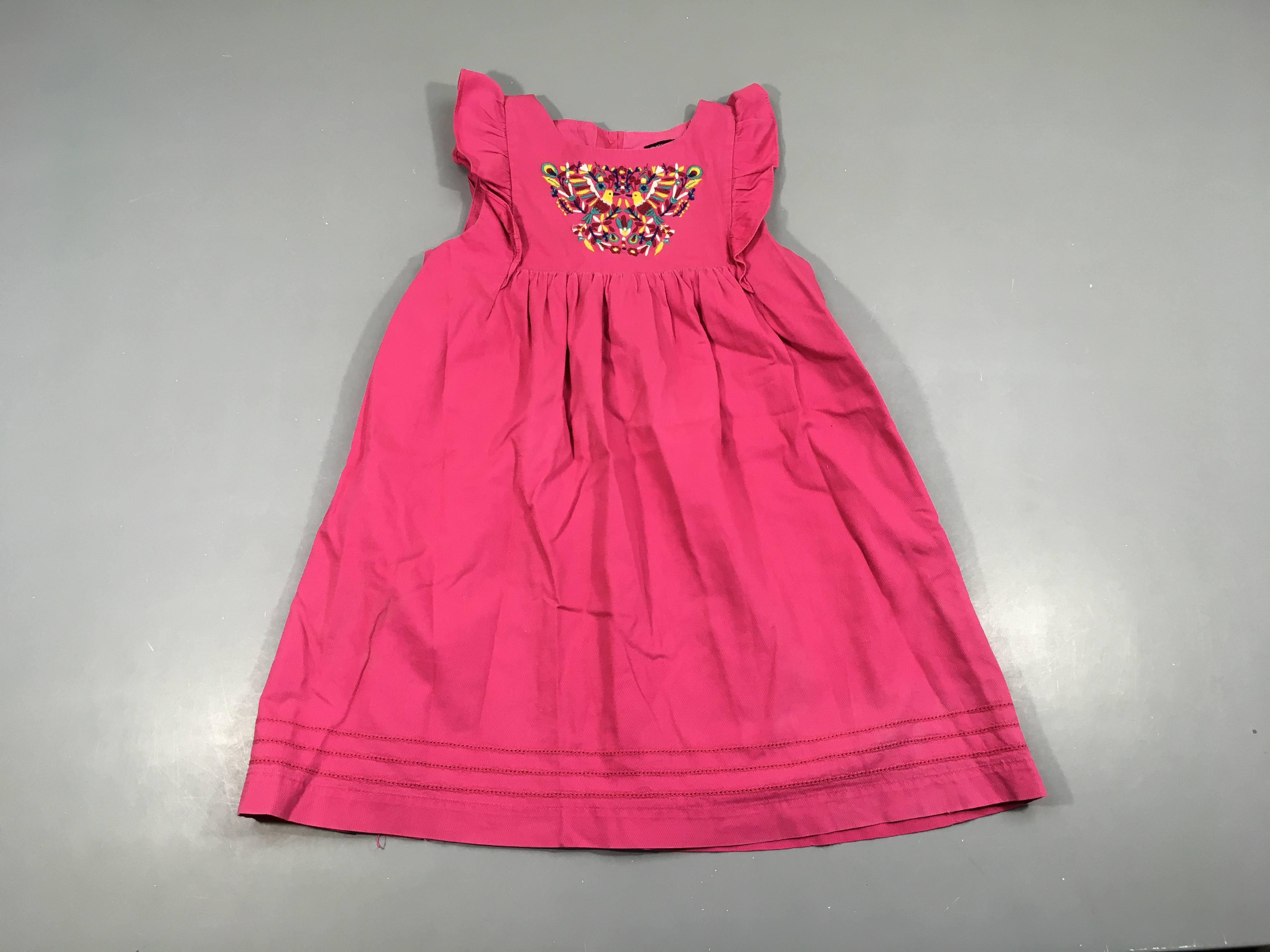 Robe s.m rose 100%Coton légèrement délavée couture un peu effiloché arrière!