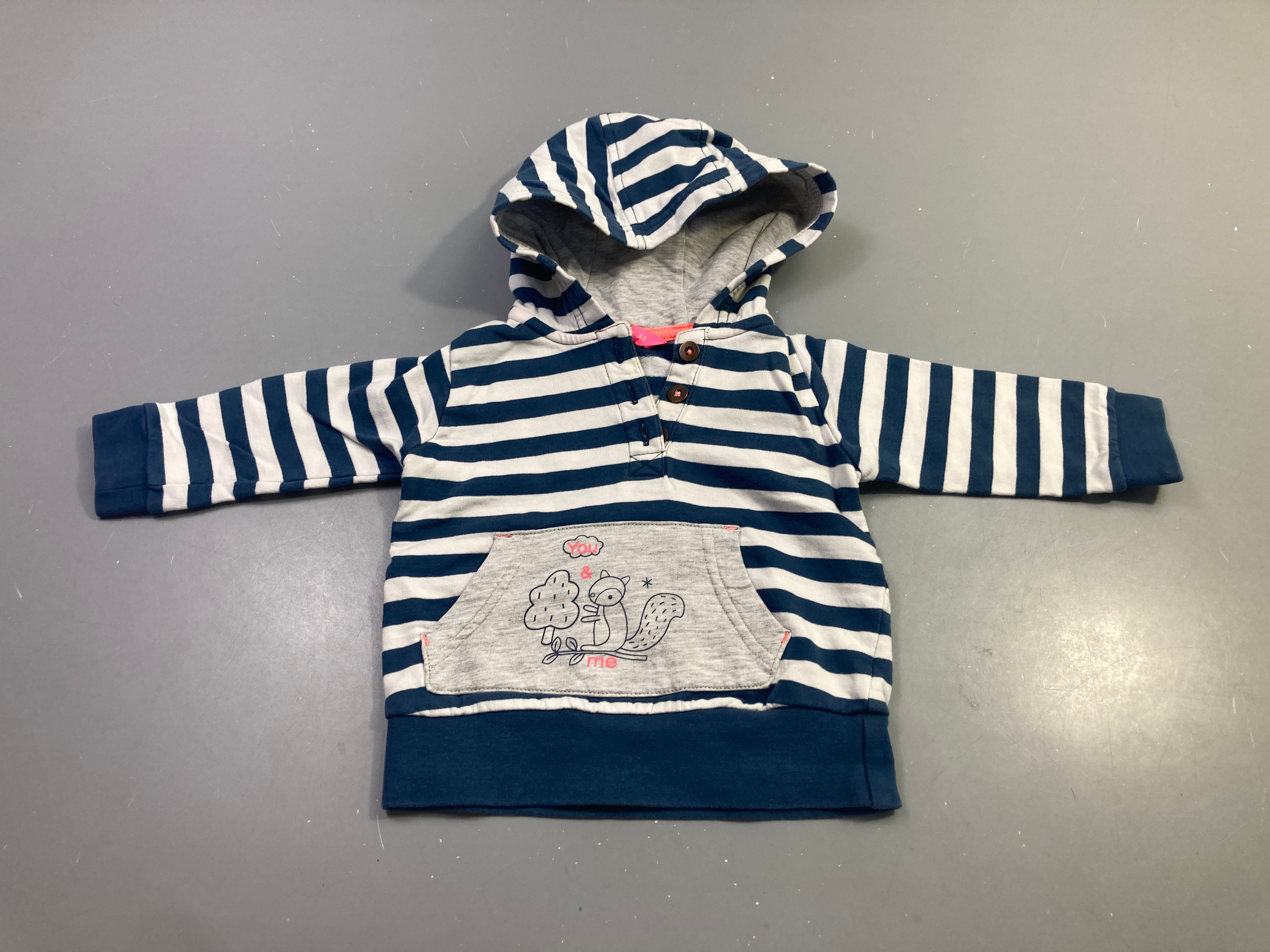 Sweat à capuche rayé bleu marine écureuil