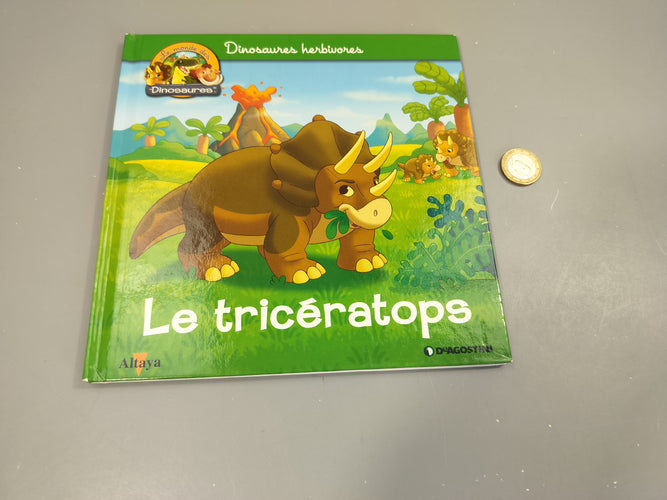 Dinosaures. her.bivores  Le tricératops., moins cher chez Petit Kiwi