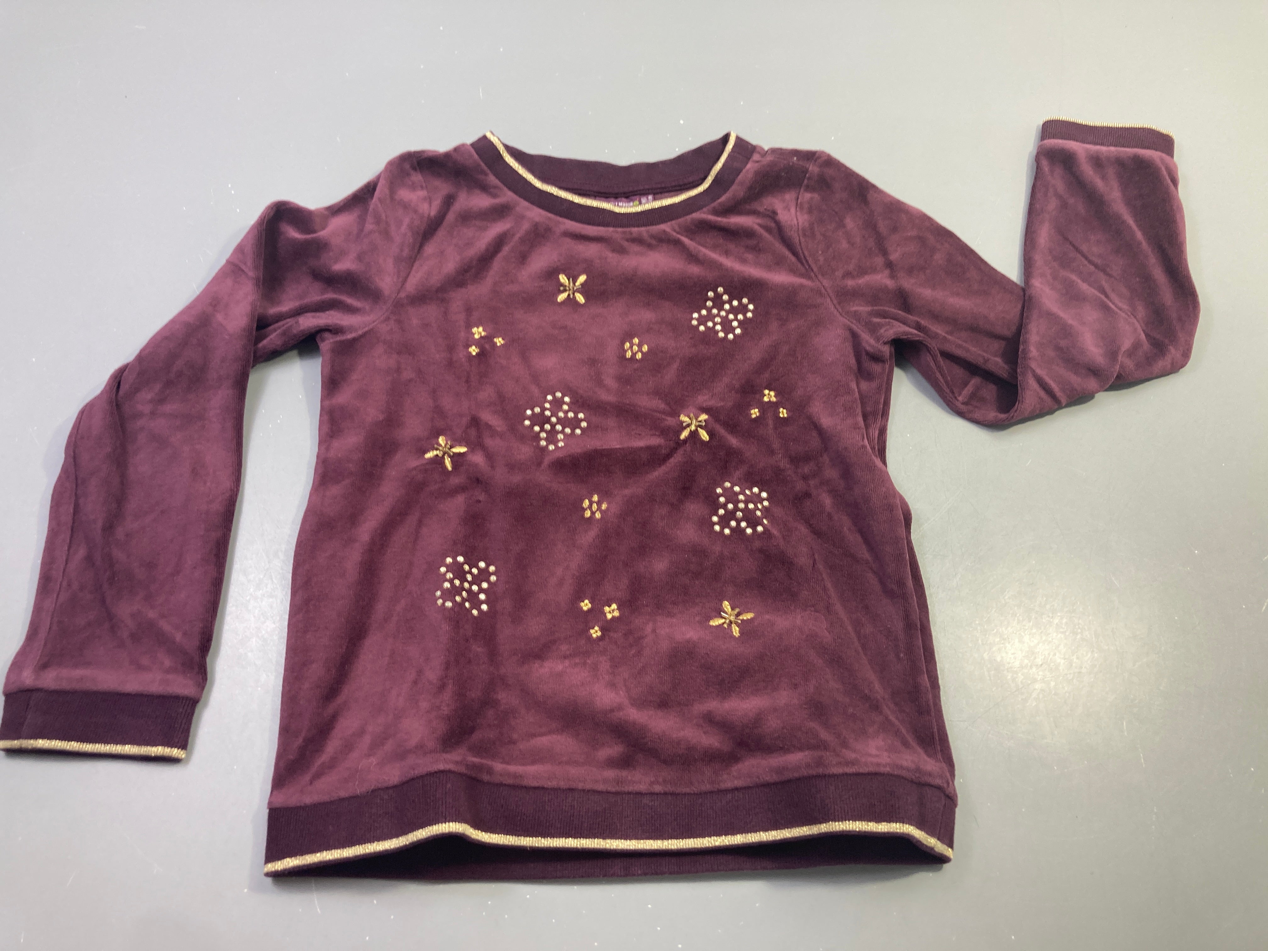 Sweat prune velours perles dorées