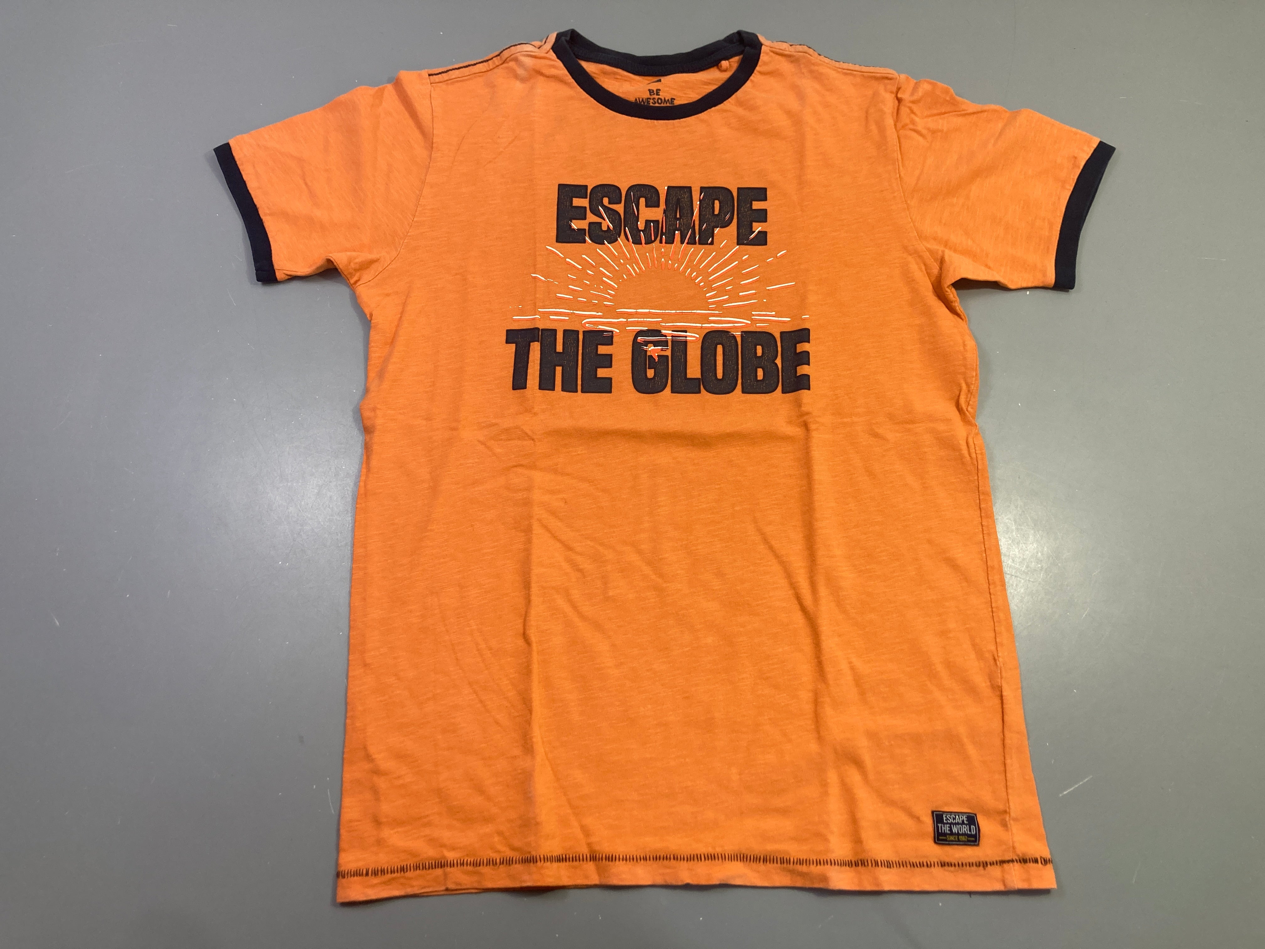 T-shirt m.c orange col marine Escape The Globe, Be Awesome