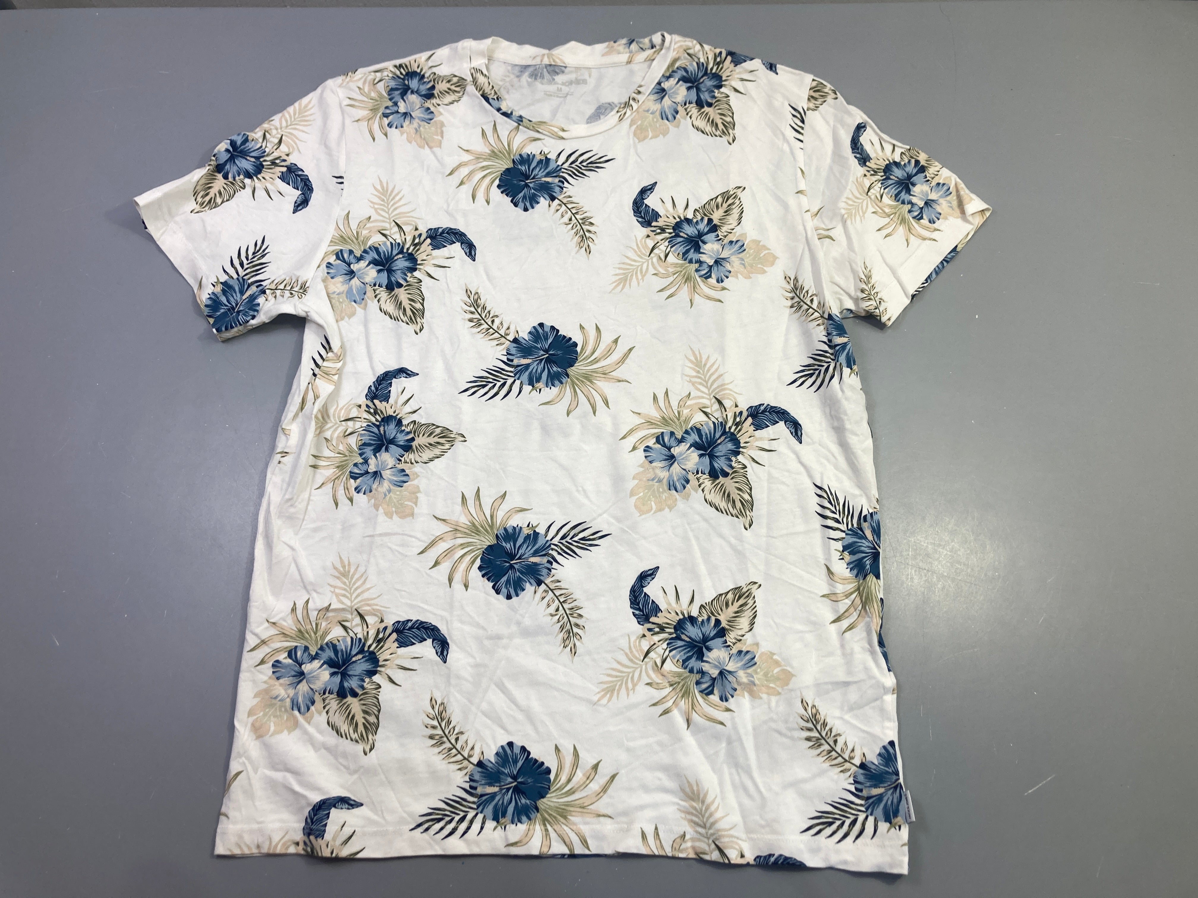 T-shirt m.c blanc fleuri bleu