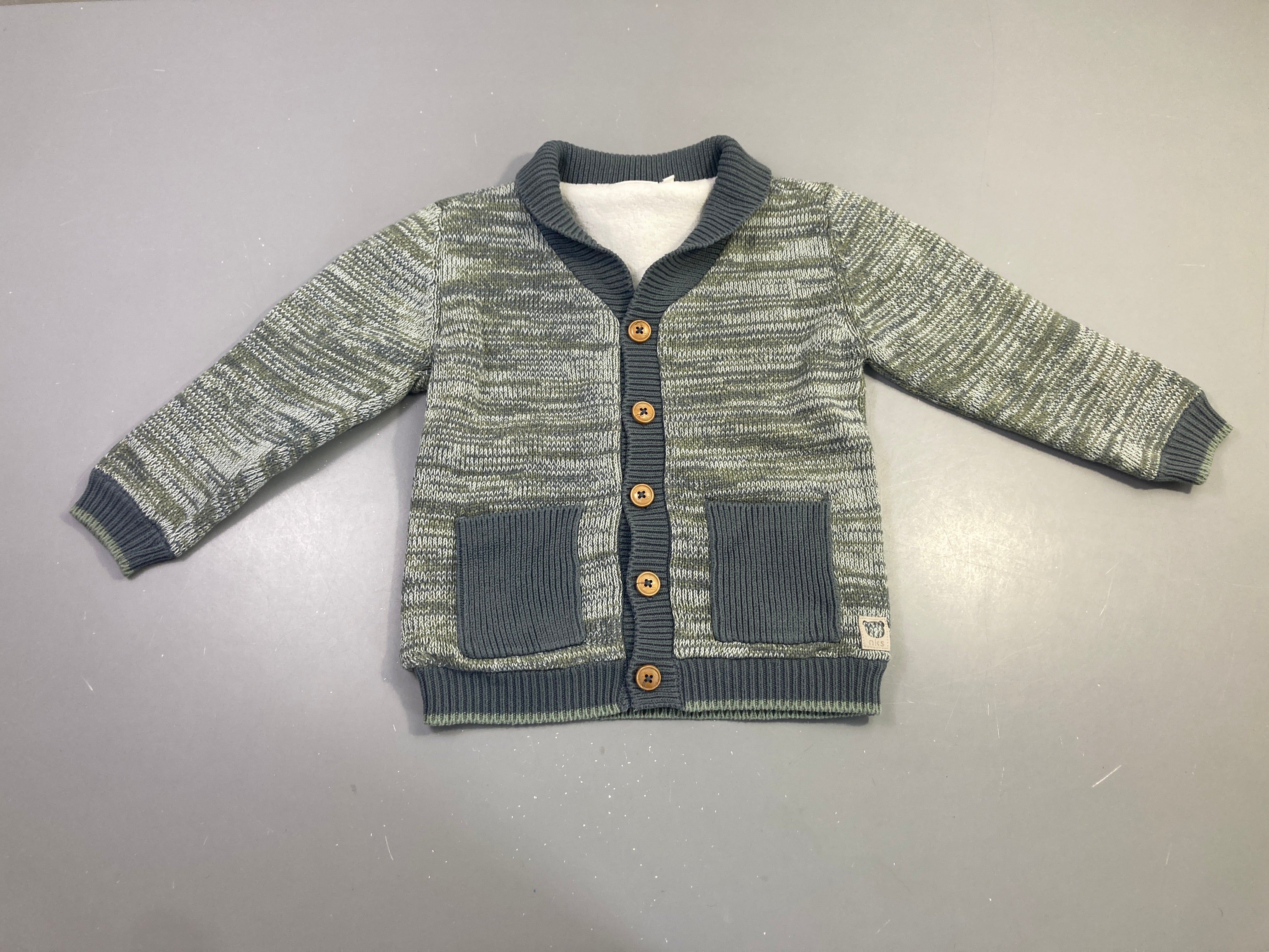 Gilet boutonné vert chiné doublé polaire