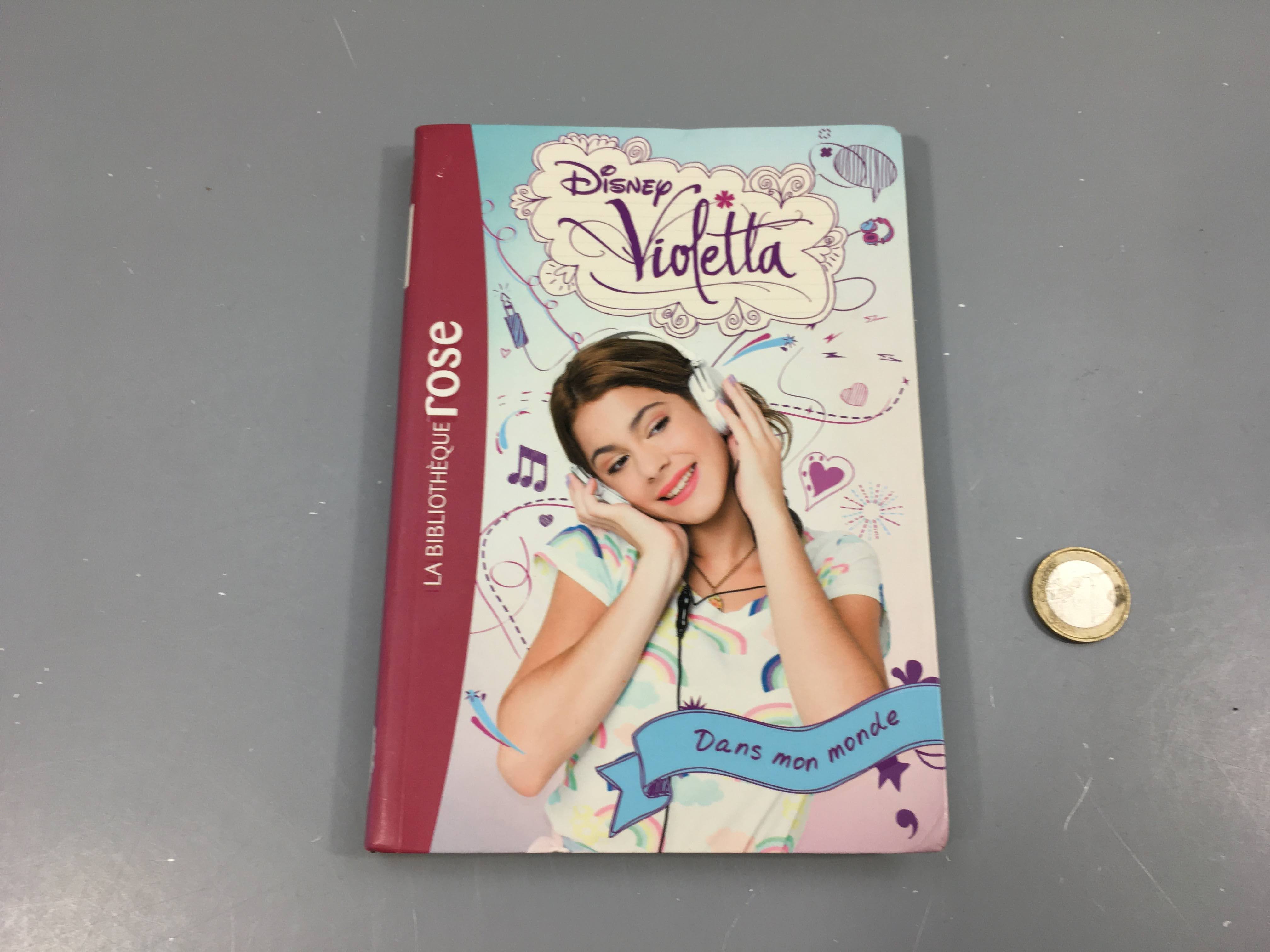 Dans mon monde, Violetta, La bibliothèque Rose